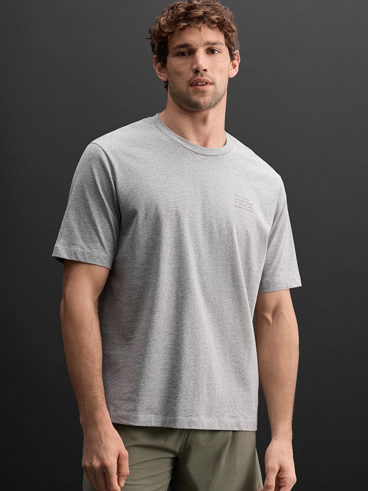 zara-camiseta-grafico-0679:318:803-gris-2.jpg