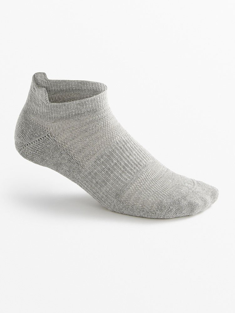 oysho-calcetines-lengueta-1382:490:814-5.jpg