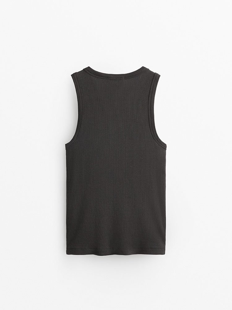 oysho-tank-top-620766283-8.jpg