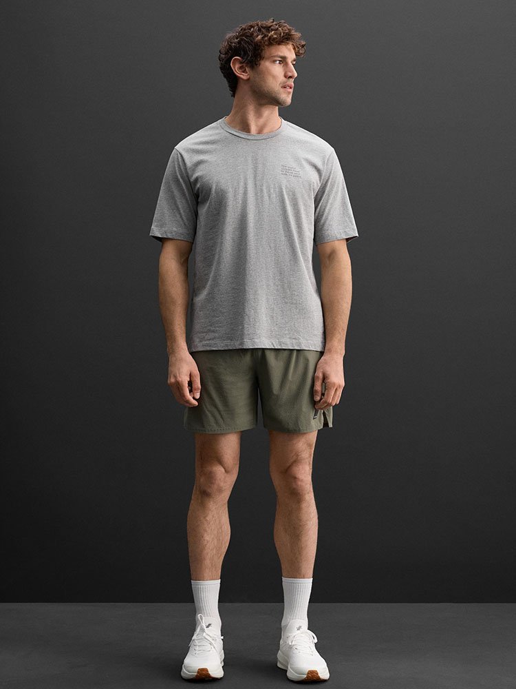 zara-camiseta-grafico-0679:318:803-gris-1.jpg