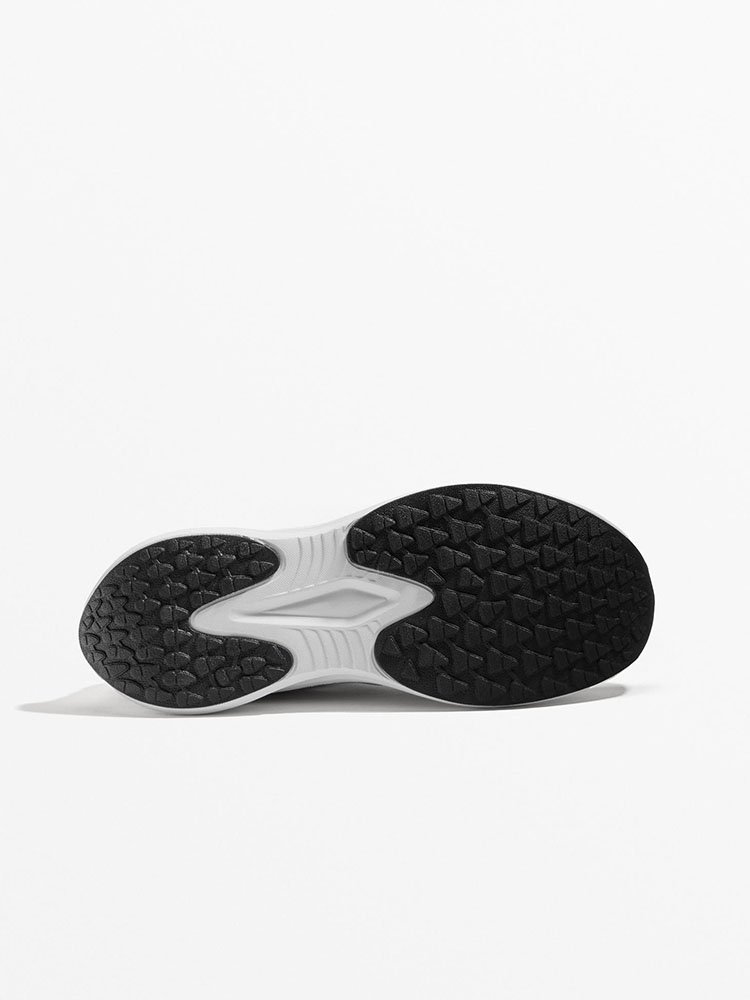 oysho-multiuse-shoes-1127:580:203-3.jpg