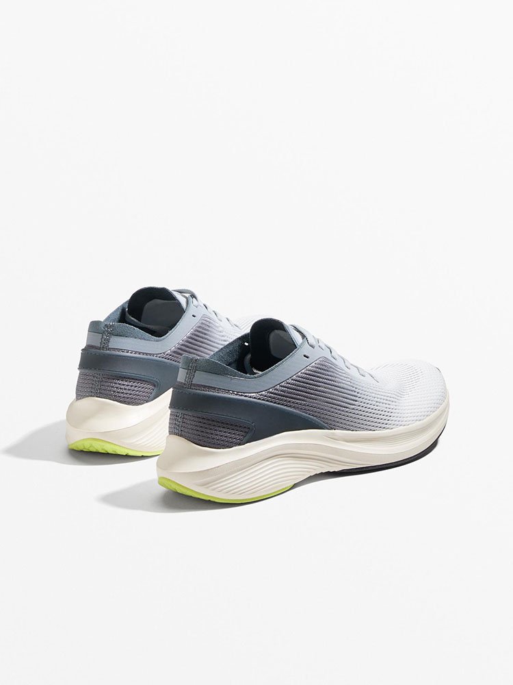 oysho-running-shoes-1135:580:009-5.jpg