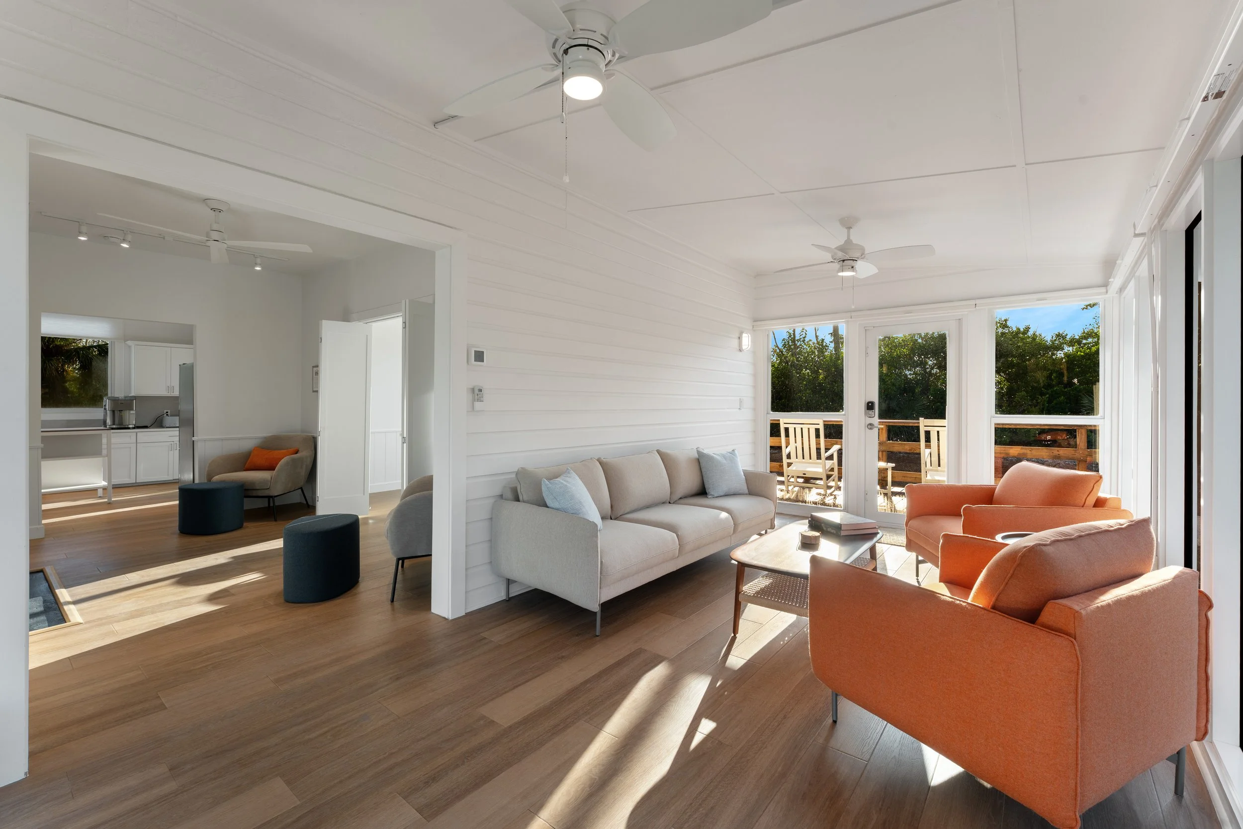 14845 Captiva Dr_1oakstudiosdrone_10.jpg