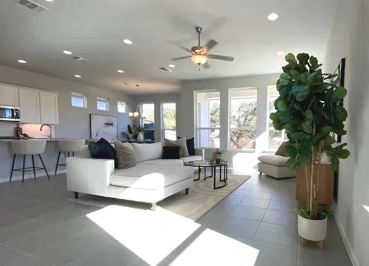 Spacious, Flexible Floorplans Choose from 3- and 4-bedroom homes ranging from ~2,000 to 2,500 sq ft, with options for lofts, studies, and private yards—ideal for families, remote workers, or weekenders.