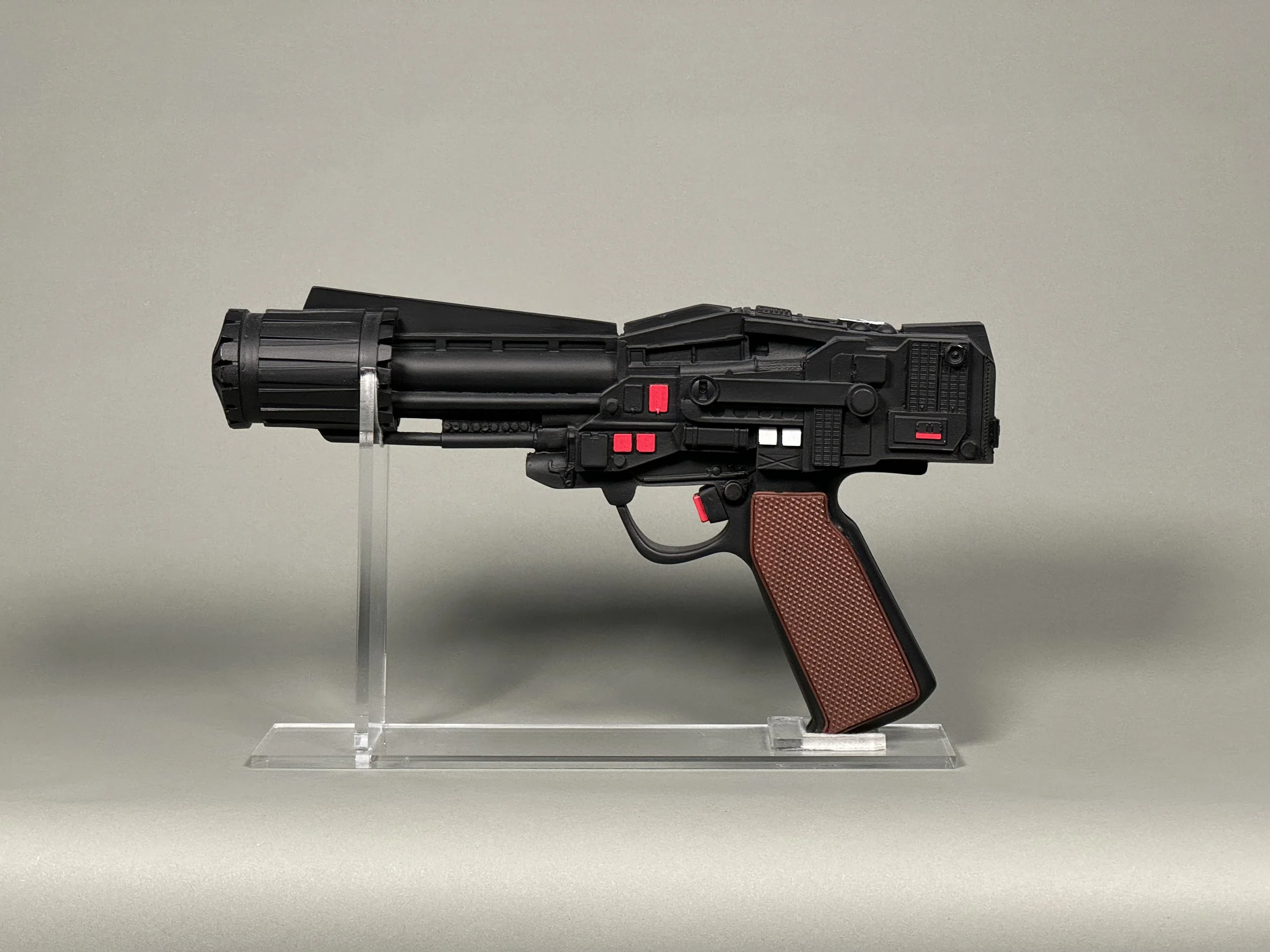BSG Blaster 1.JPG