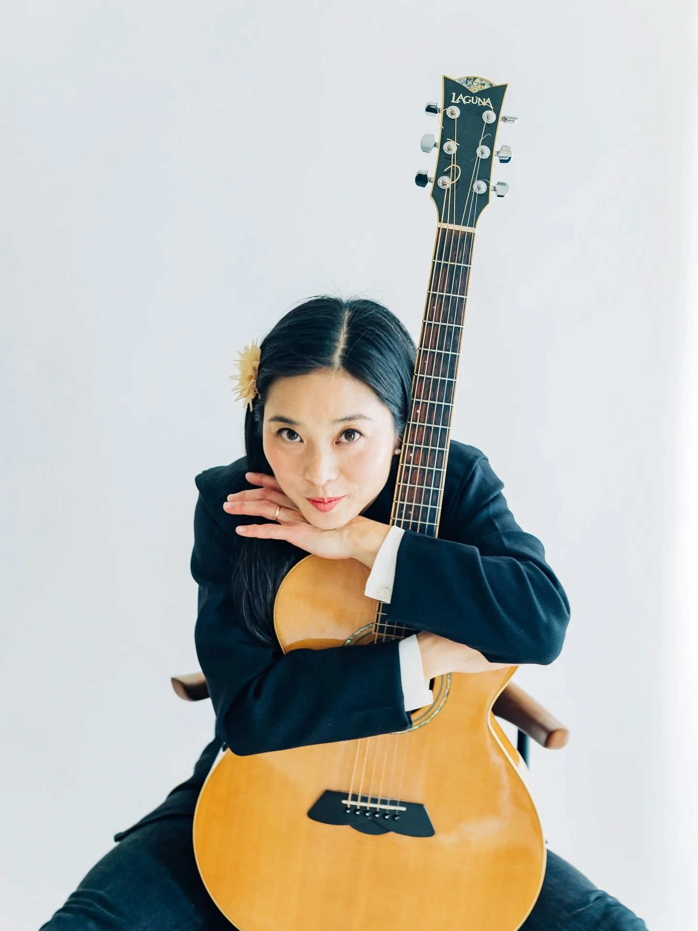 New year, new energy✨ 

What a wild ride 2025 was. With moments of deep heartbreak but also so much love and connection, the past year proved that my heart is still very much alive.

Looking forward to bringing new, focused energy this year, both to 