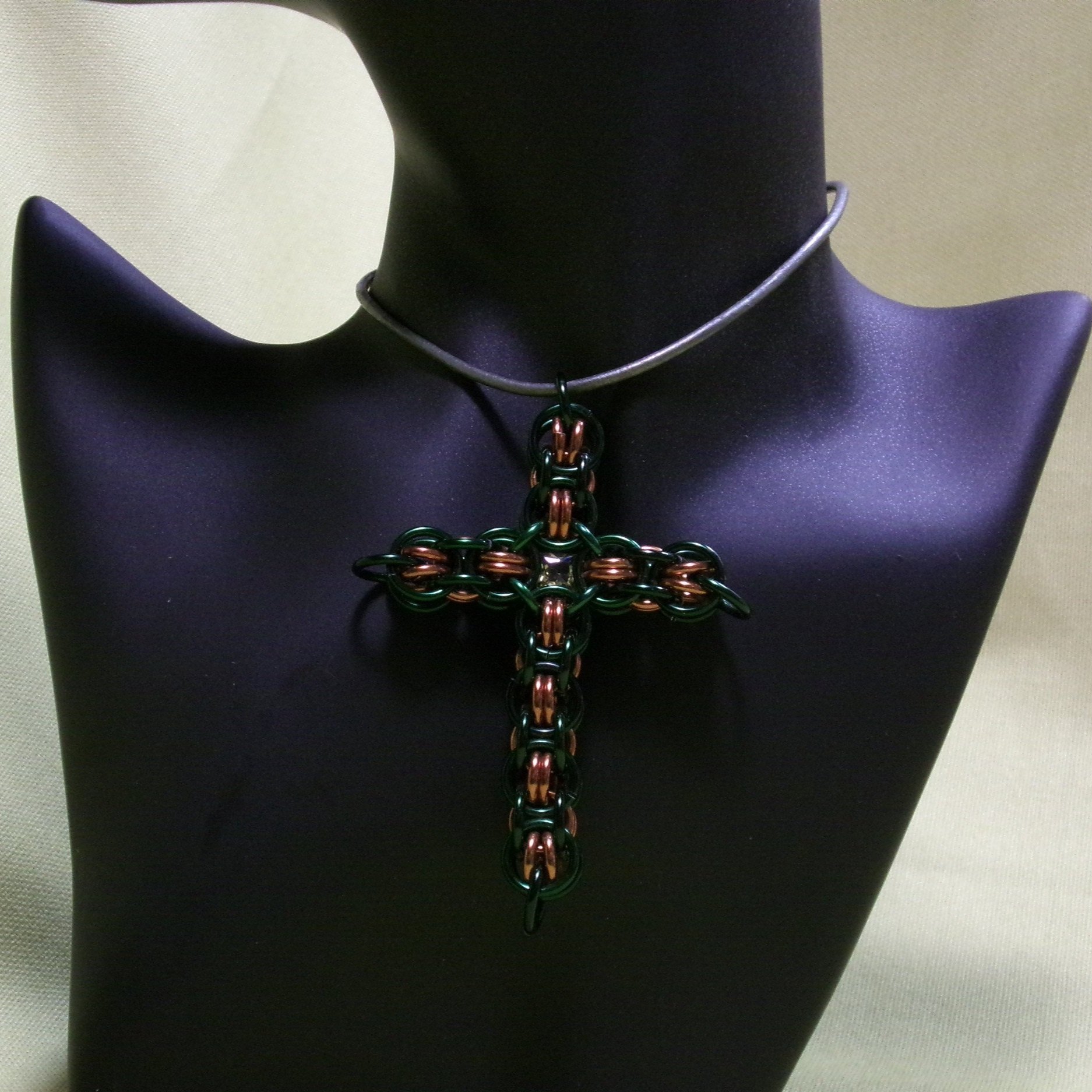 Nested 4-in-2 Cross