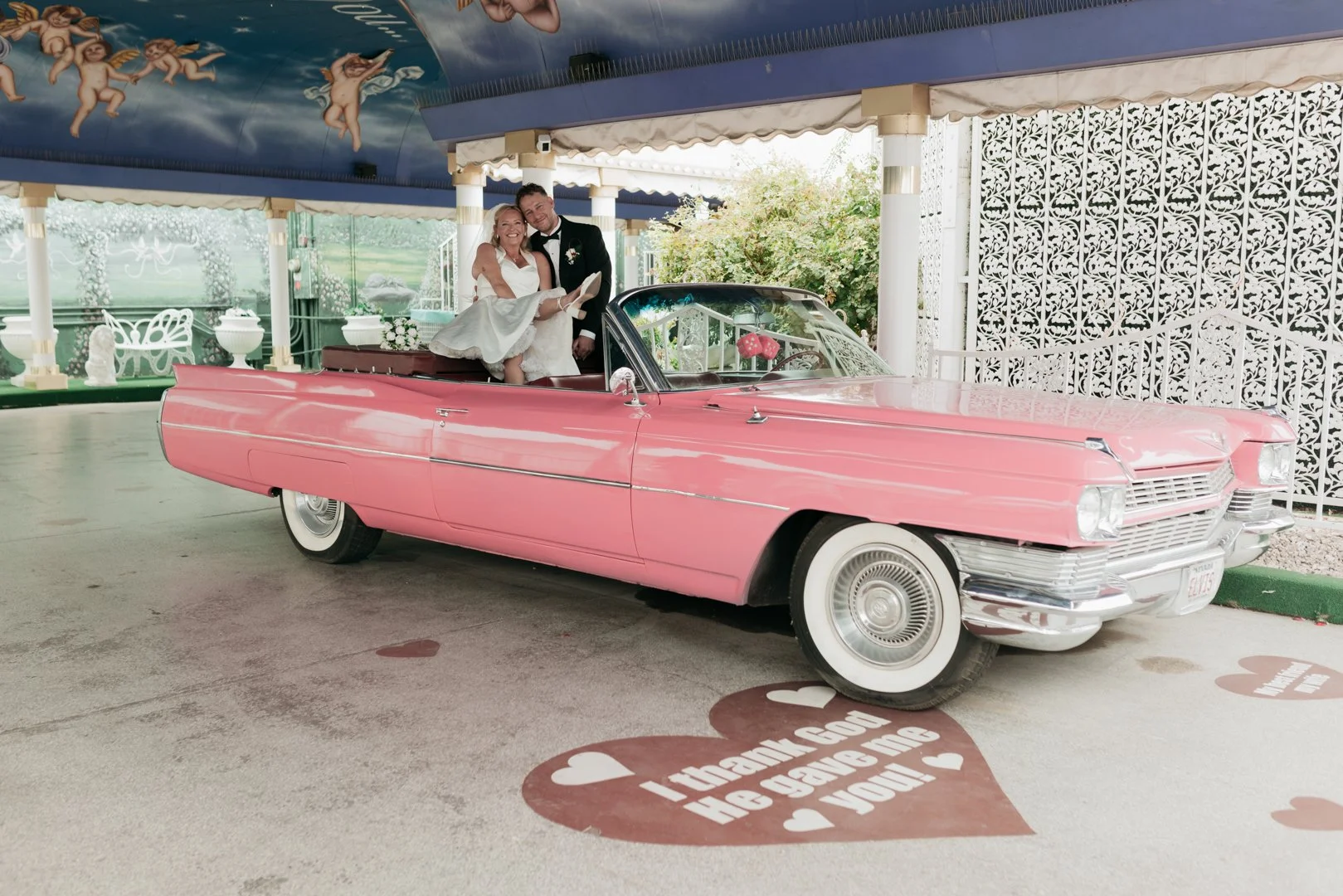 Vegas Elopement Low Res-74.jpg