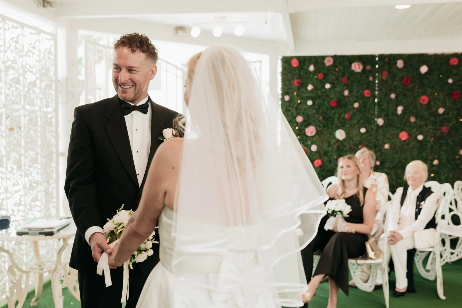 Vegas Elopement Low Res-34.jpg