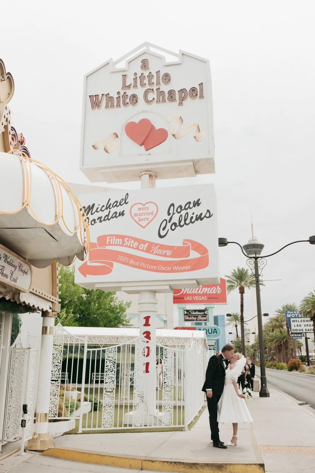 Vegas Elopement Low Res-97.jpg