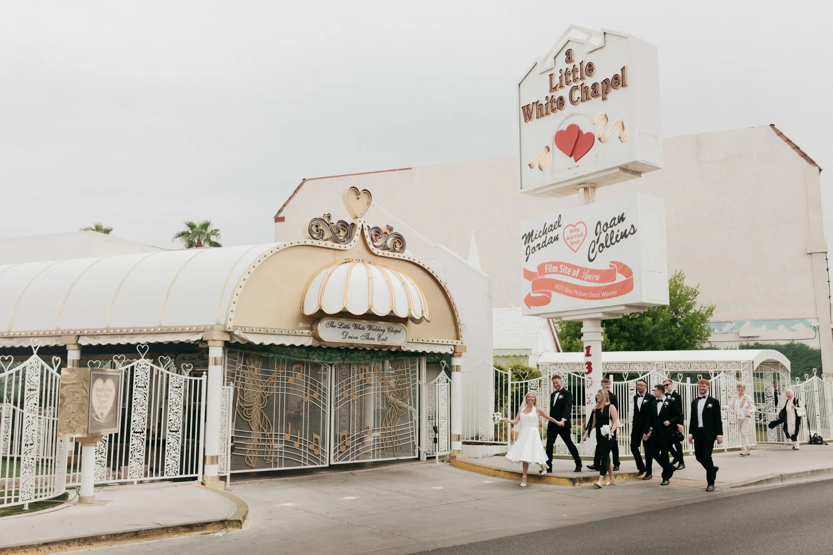 Vegas Elopement Low Res-99.jpg