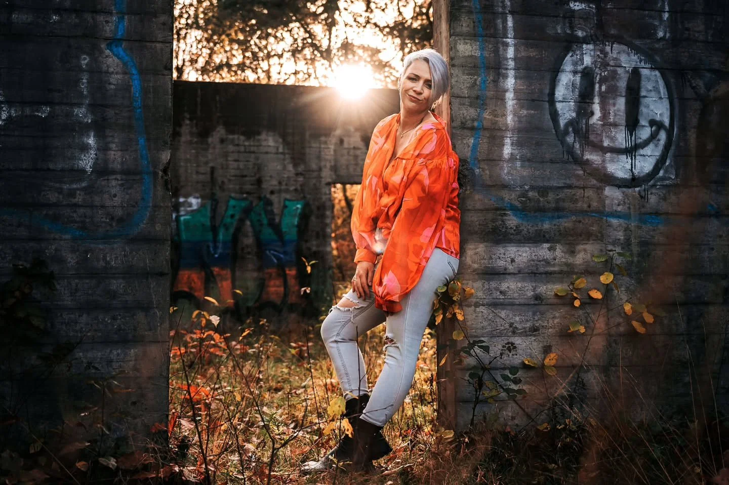 𝐓𝐰𝐞𝐞 𝐰𝐞𝐤𝐞𝐧 𝐥𝐚𝐧𝐠 𝐝𝐮𝐫𝐟𝐝𝐞 𝐢𝐤 𝐧𝐢𝐞𝐭 𝐦𝐞𝐞𝐫. 

Aan de buitenkant doe ik dingen gewoon.
Zoals voor een klas gaan staan zonder enige opleiding of ervaring.
Zo zit ik in elkaar.
Ik zeg ja en ga.
Spring in het diepe zonder te weten o