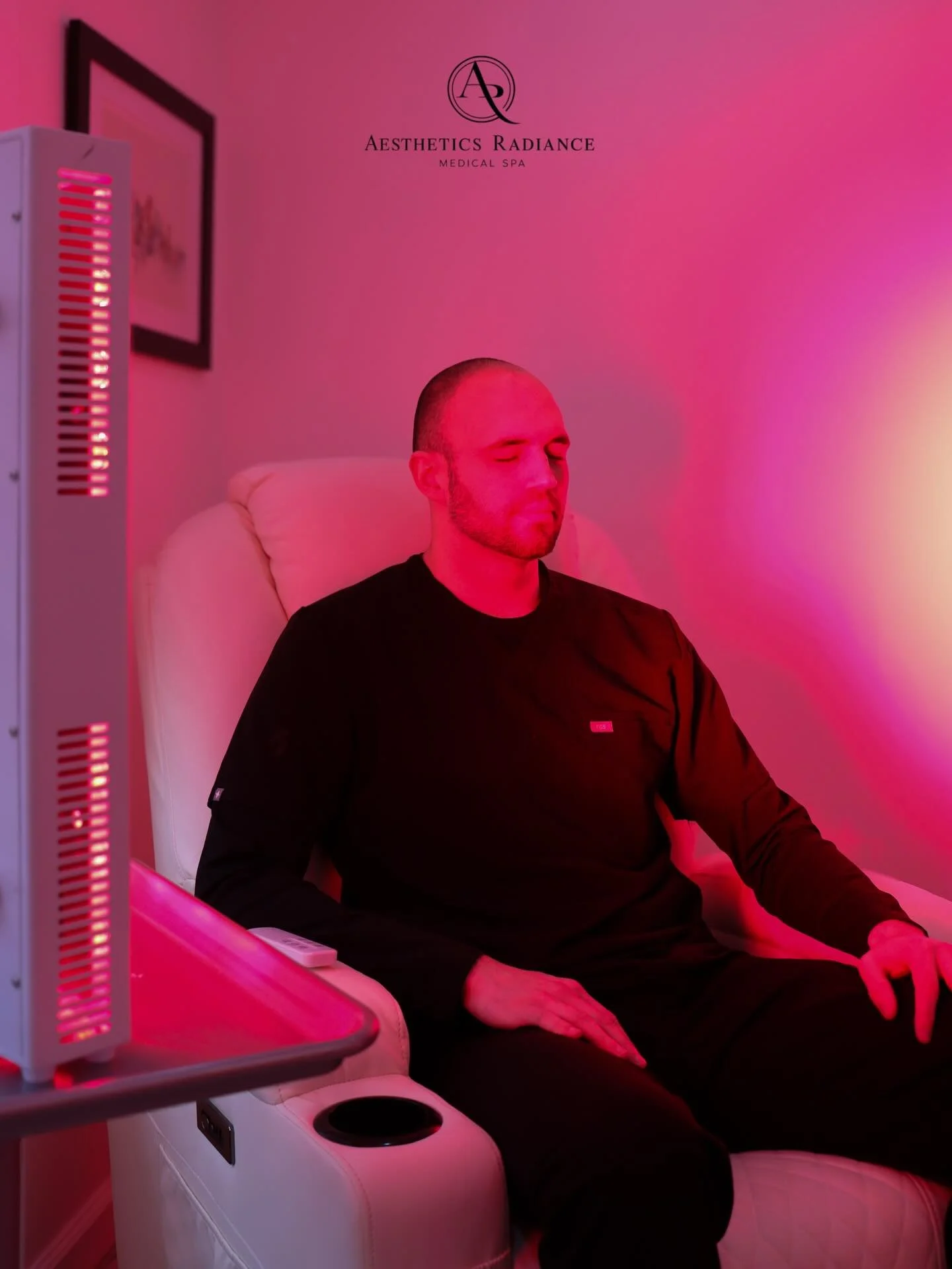Cold weather compromises hydration, radiance, and vitality ❄️
Our red light therapy, IV hydration, and medical-grade facials work beneath the surface to restore balance and glow ✨
Reserve your winter treatment today.

#wexfordpa #butlerpa #marspa #cr