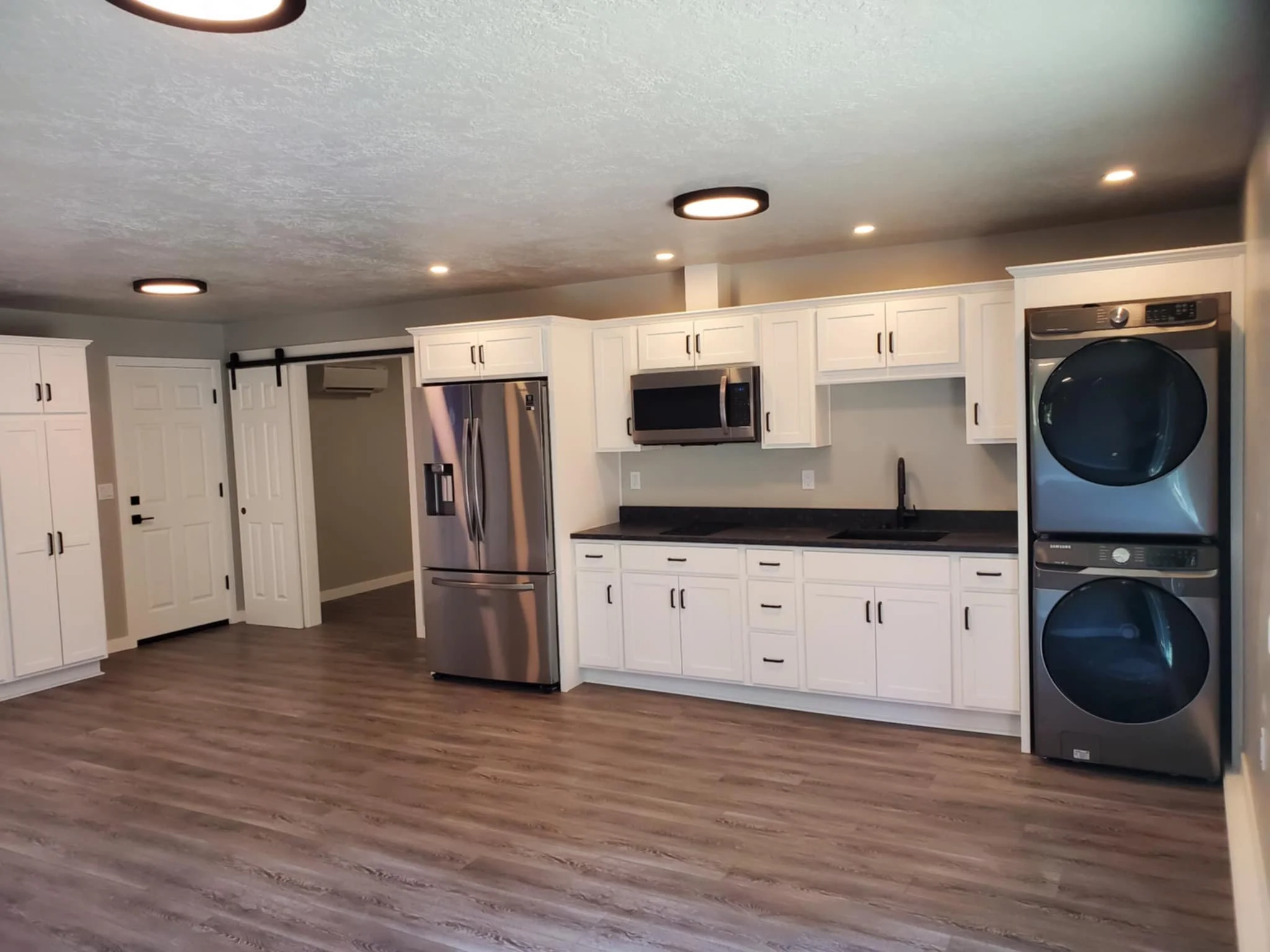 f0e18cd3-7a4b-4c76-8da3-a79190c40765 (1).jpg