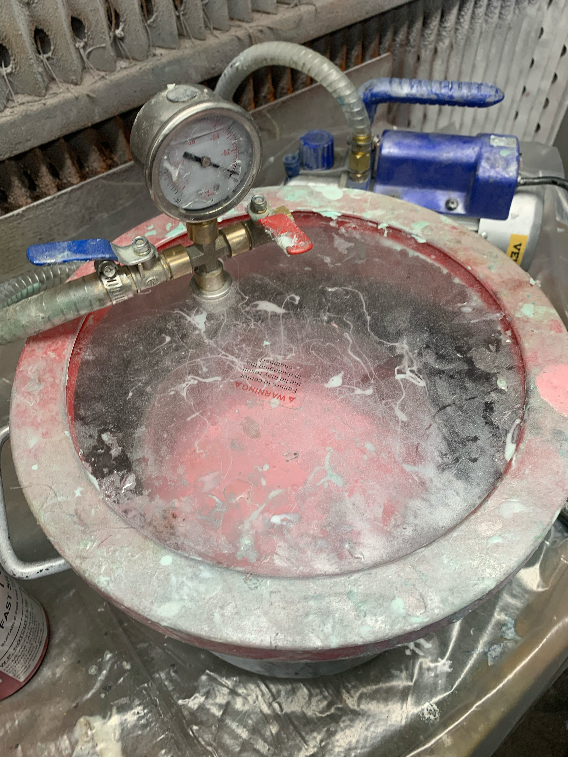 Preparing and degassing the silicone 