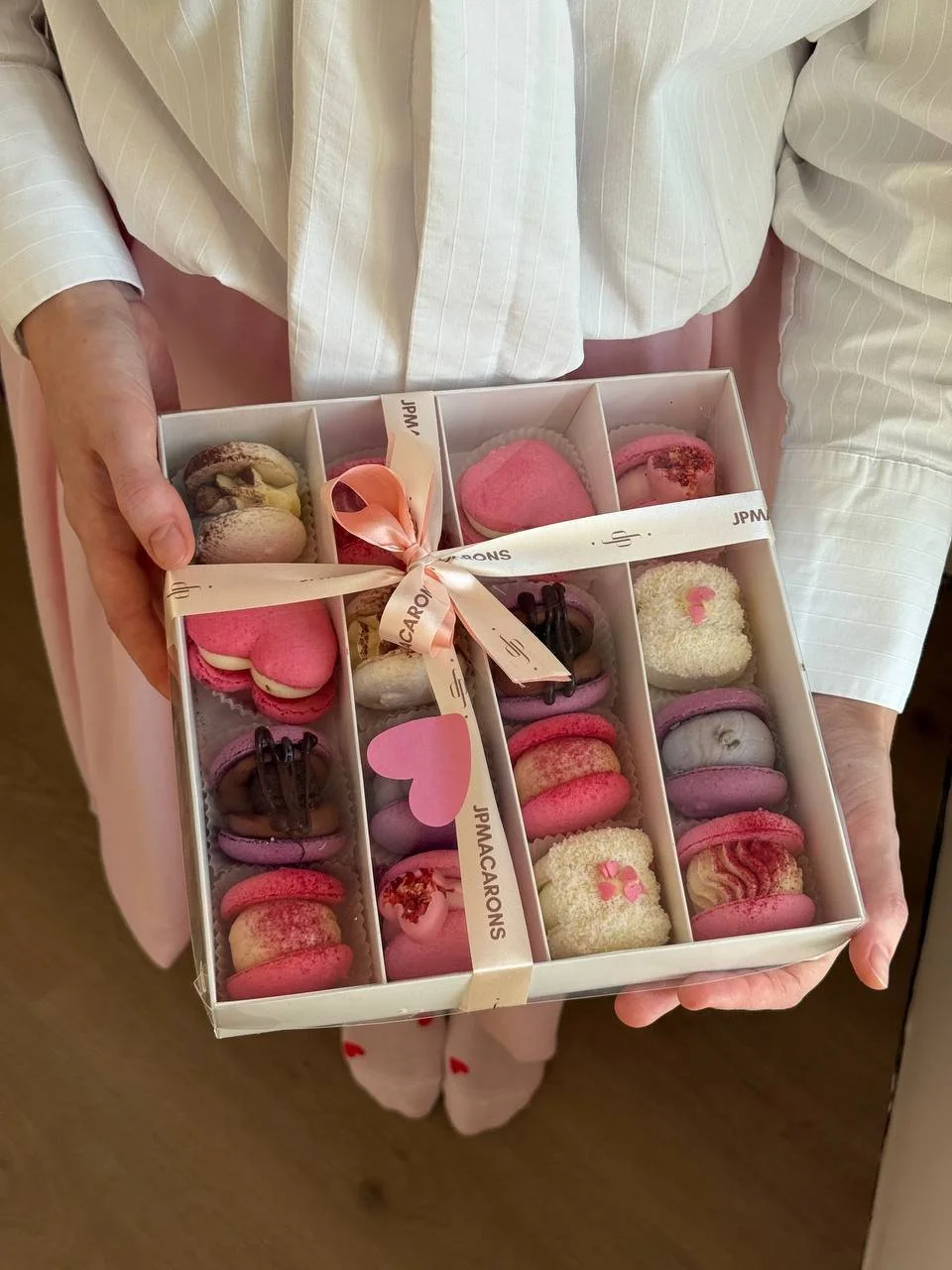 Valentine’s day macarons set