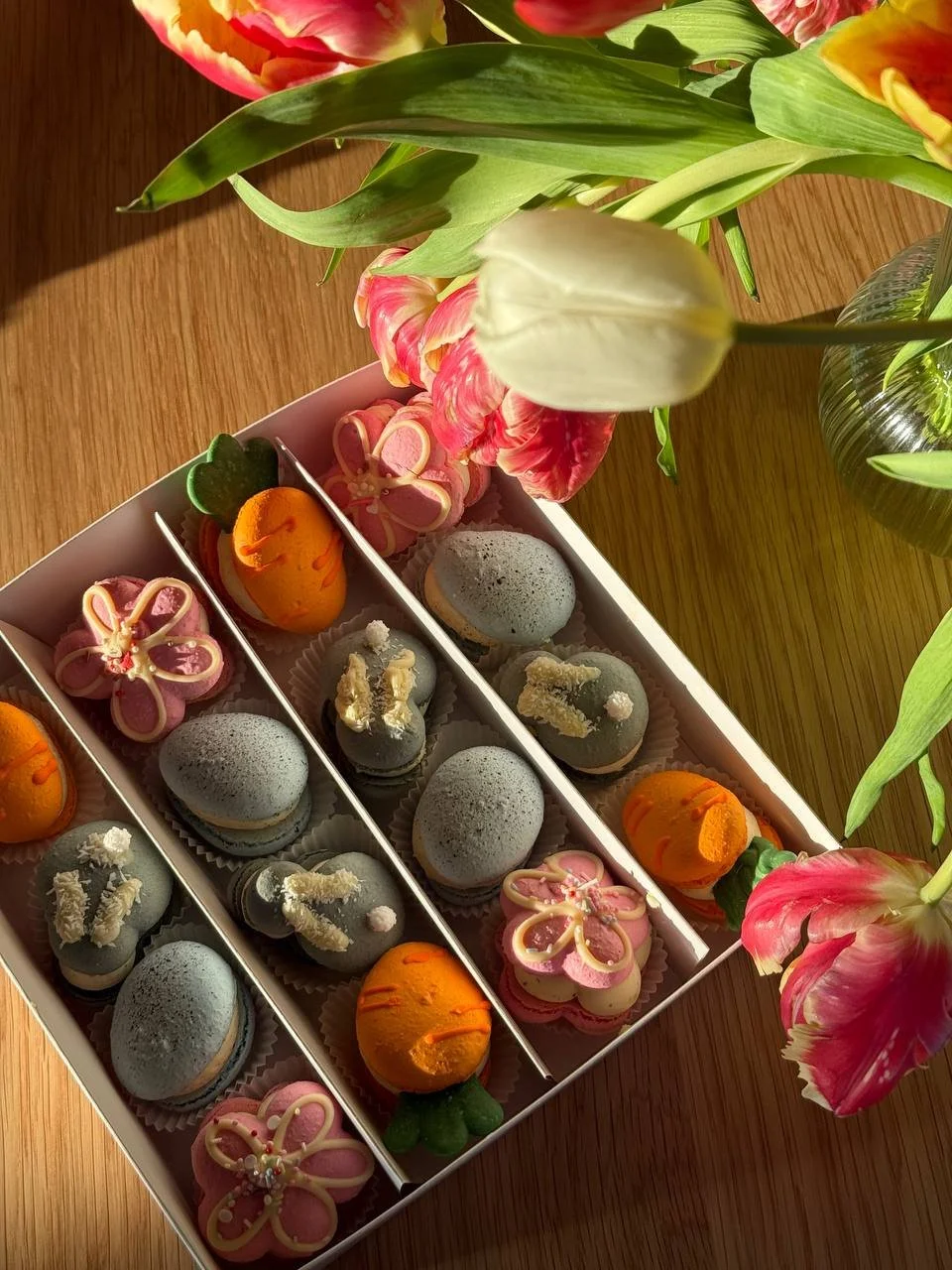 Easter macaron set (pre-order)