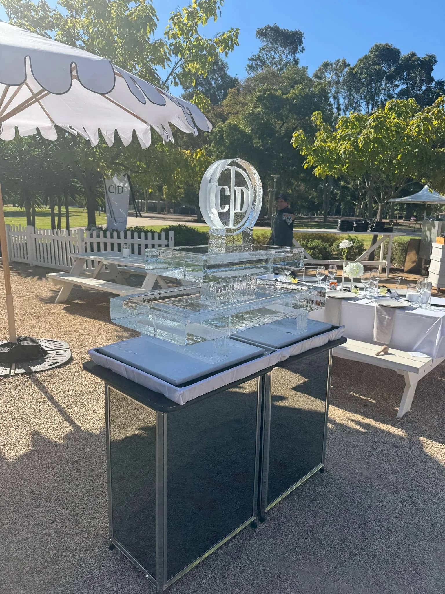 Two Tier Tray with Logo (3).JPG