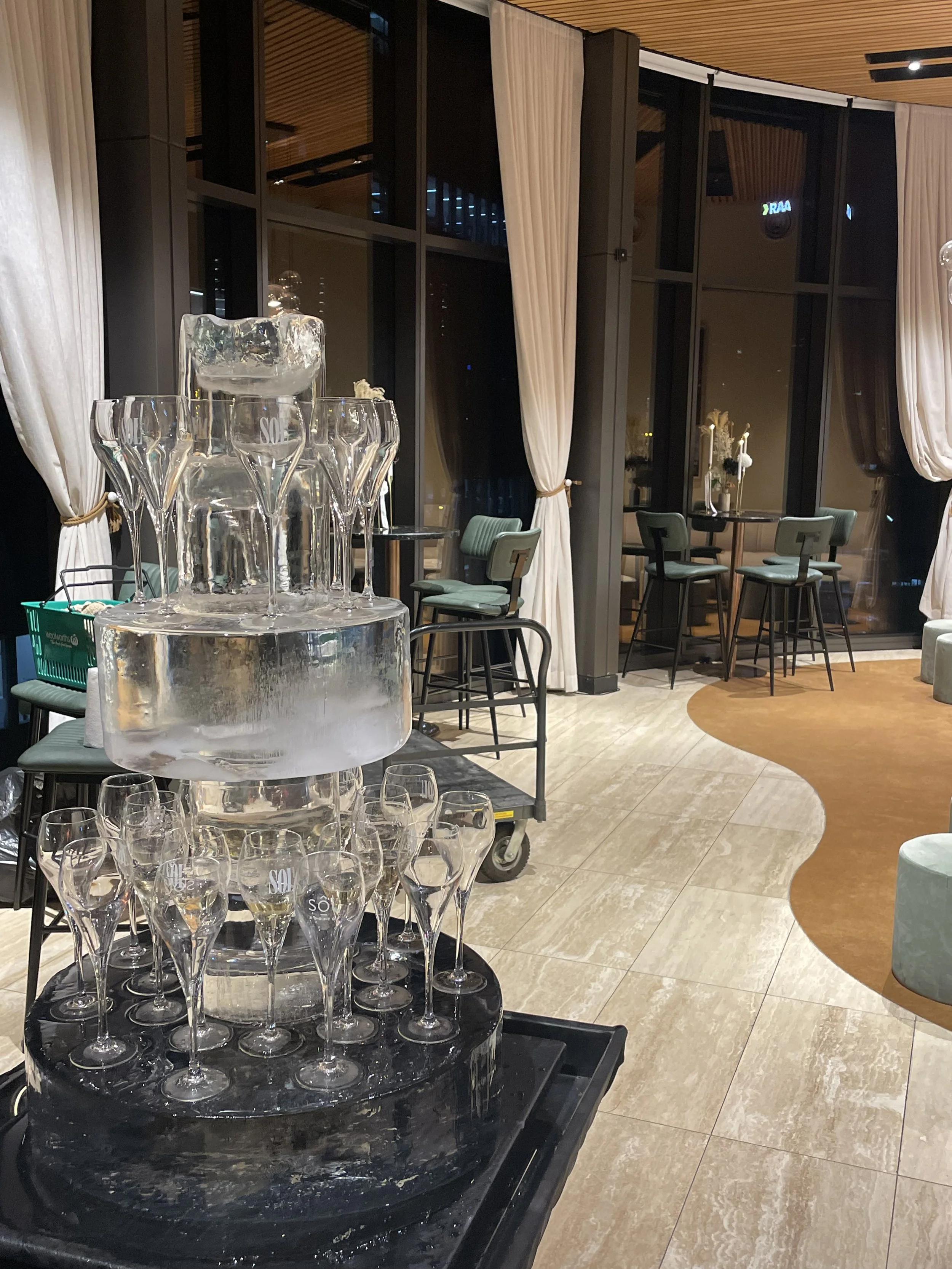 Circular Champagne Tower (2).jpeg