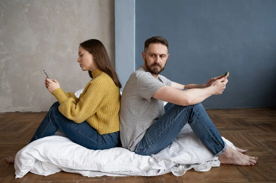 A couple ignoring each other - The Orthodox Therapist