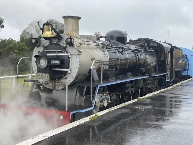 Queenscliff: Dining on The Q Train