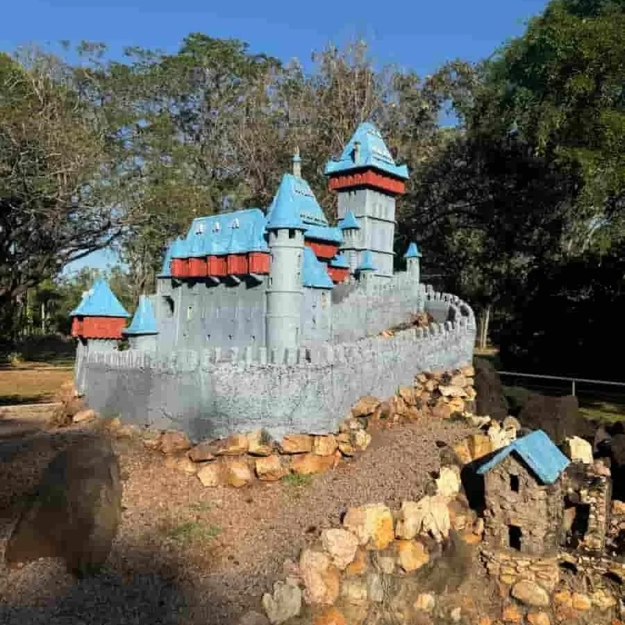 Batchelor: A Castle and a Cold War