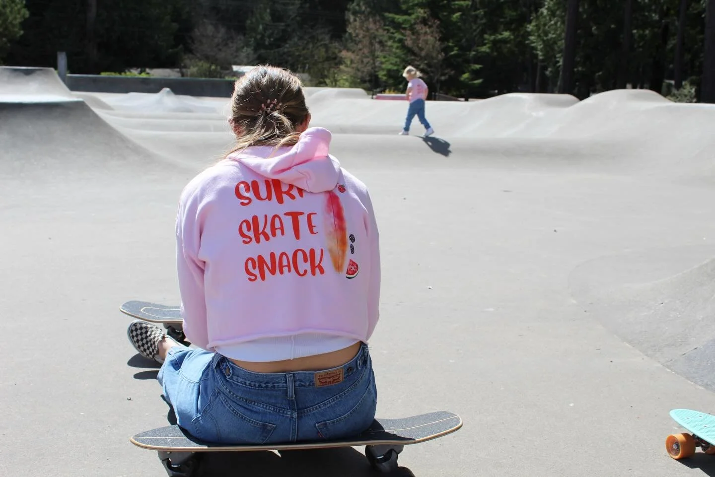 Surf Skate Snack crop hoodies so all you rad mommas can match your kids!  Head to crestandpeak.net while supplies last!
#shopsmall #mom #skate #surf #smallbuisness