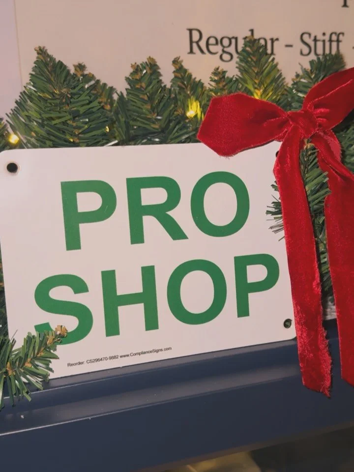 SWIPE TO THE END FOR OUR FIRST MERCH DROP 🚨

Holiday season is in full swing and we&rsquo;ve got everything the golfer in your life needs! 

Stocking stuffers like our golf tees (in a Newport pack case) or par 3 Tees in the &lsquo;PYN&rsquo; contain