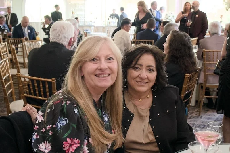 2women-seated-pose.jpg