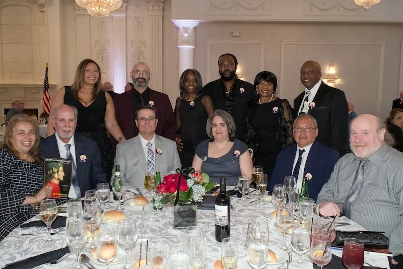 group-pose-table-bread.jpg