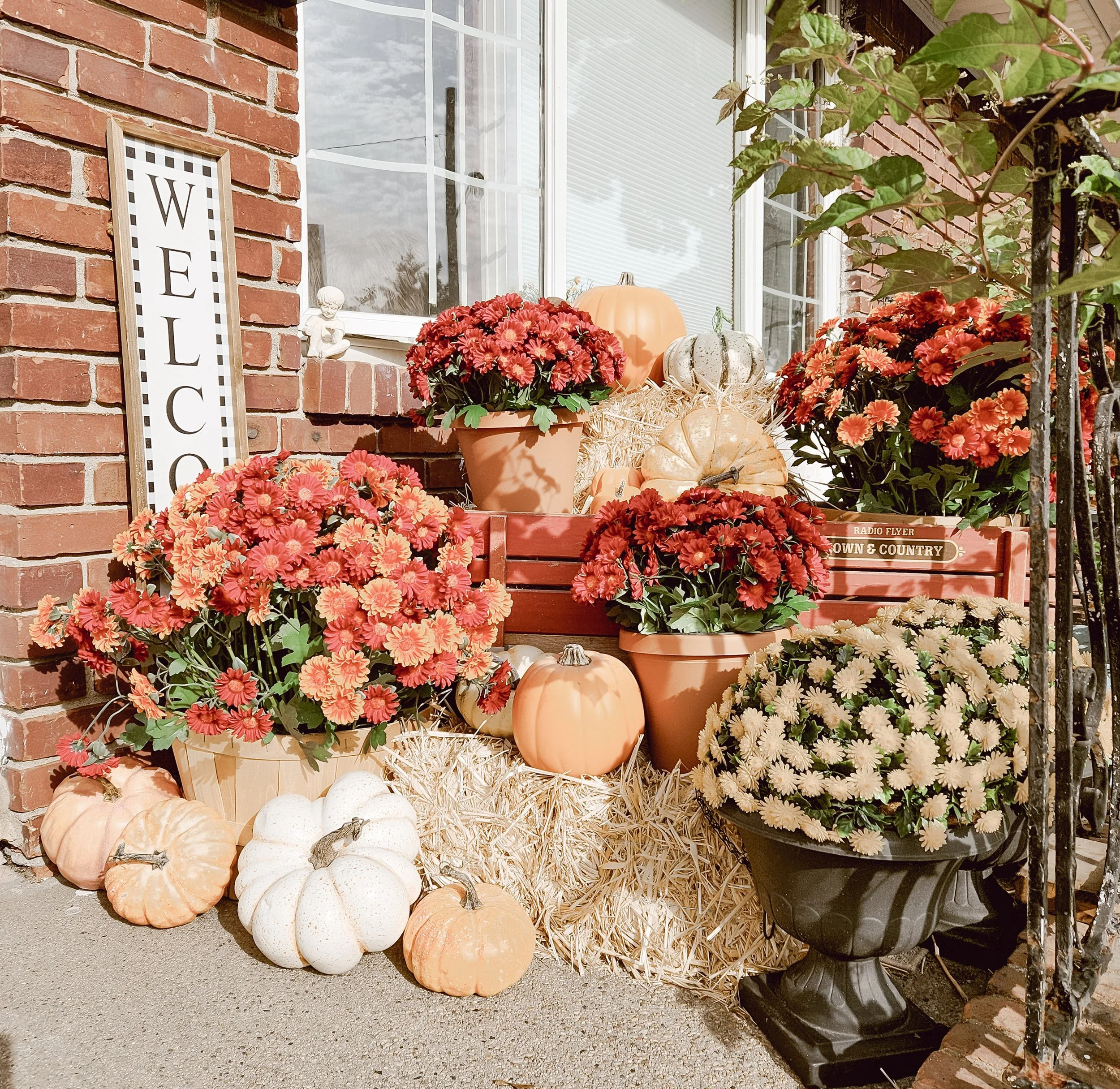 A Simple Fall Porch Using What I Already Have