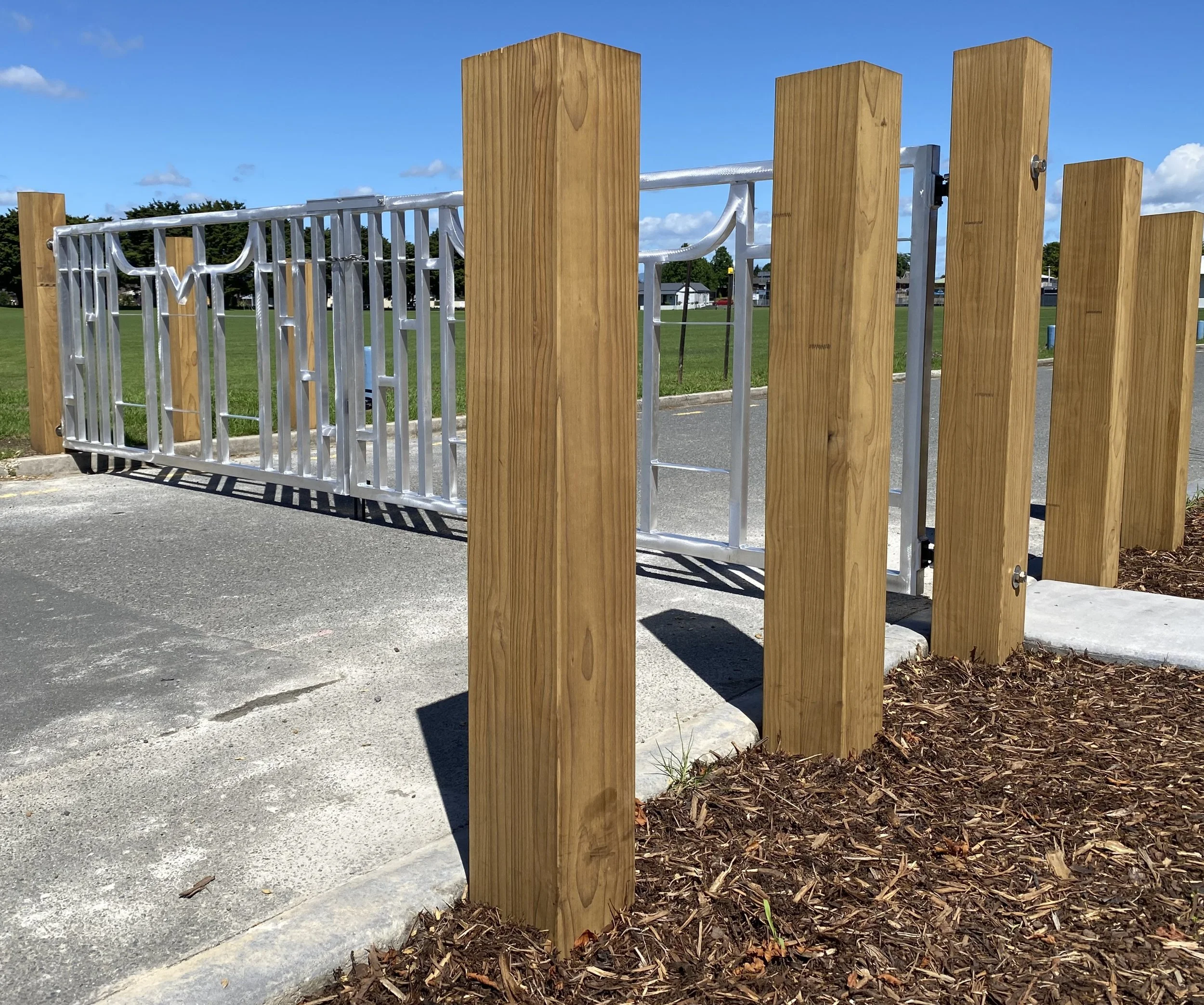 Glulam post