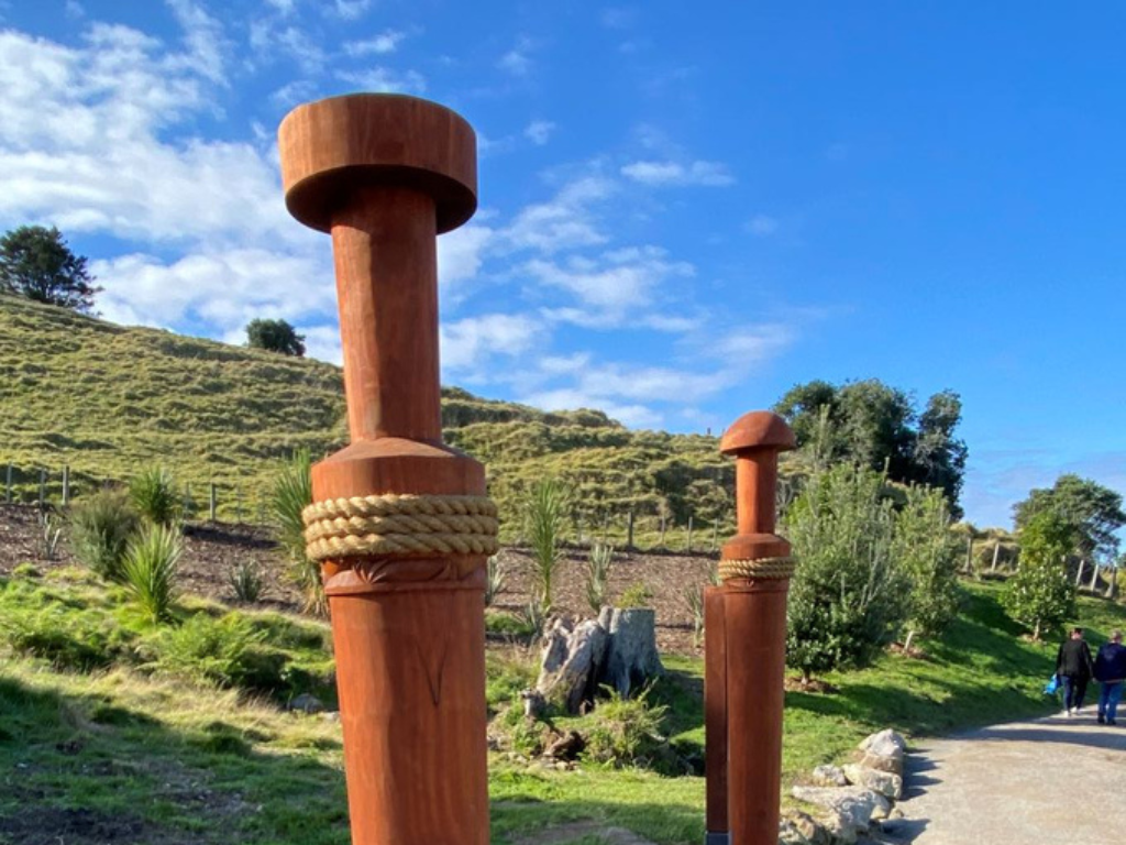 Mauao Māori installations