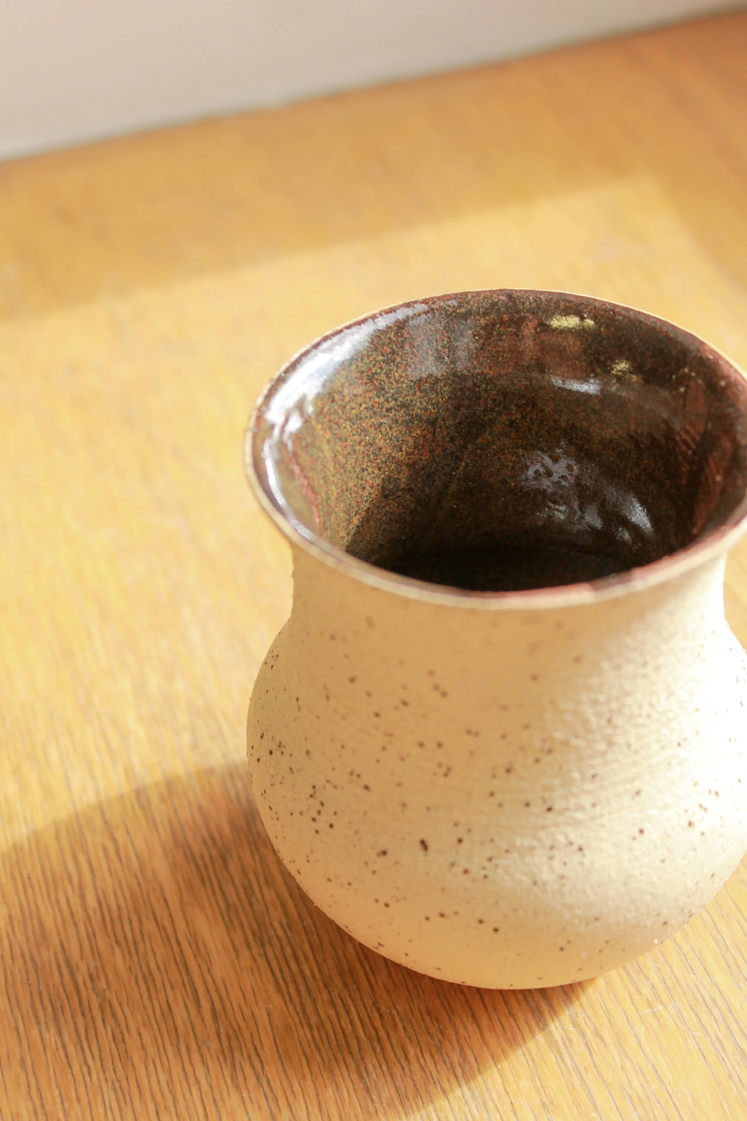 HTR IV - Vase 5.jpg