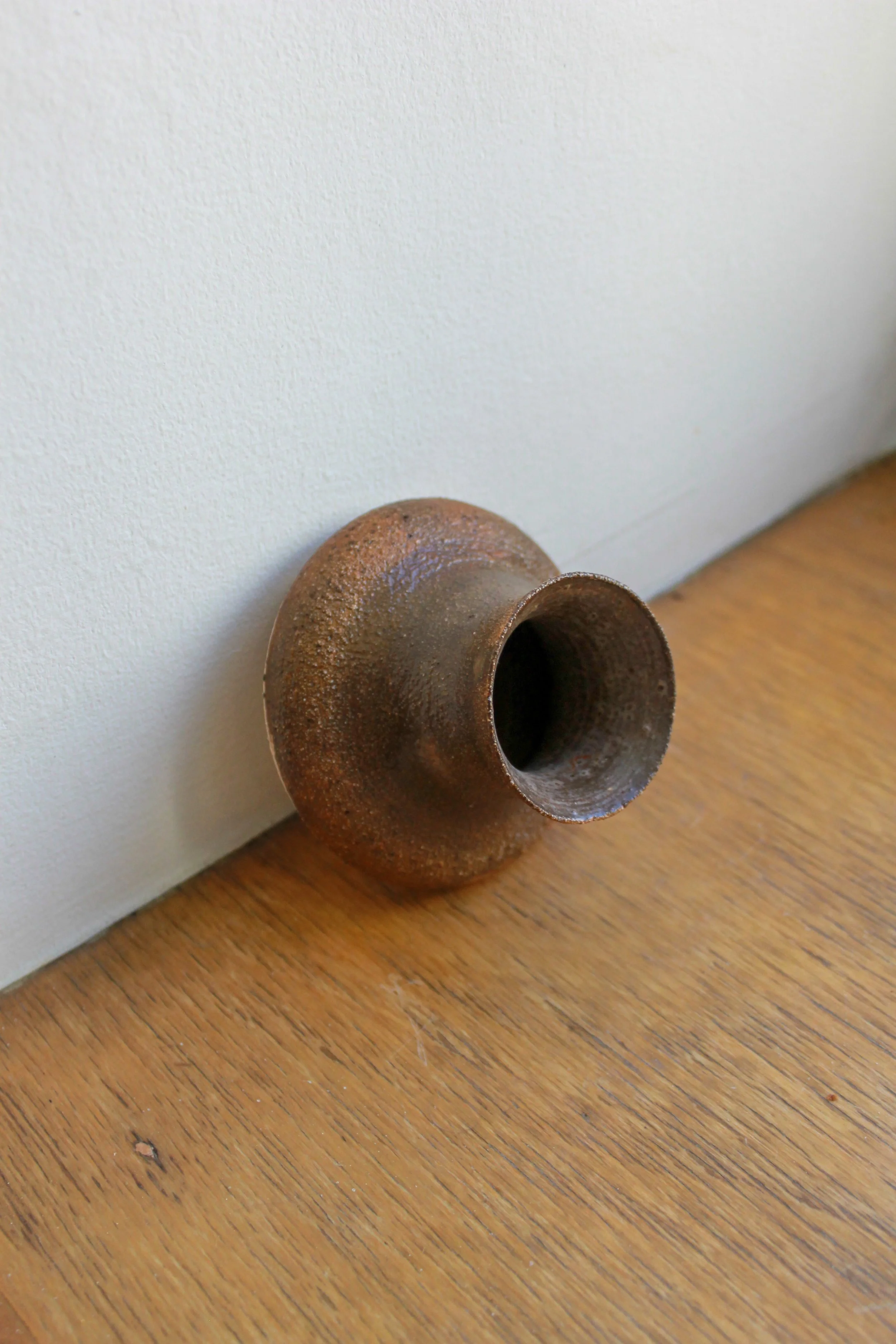 Nutmeg Brown V - Small Vase 23.jpg
