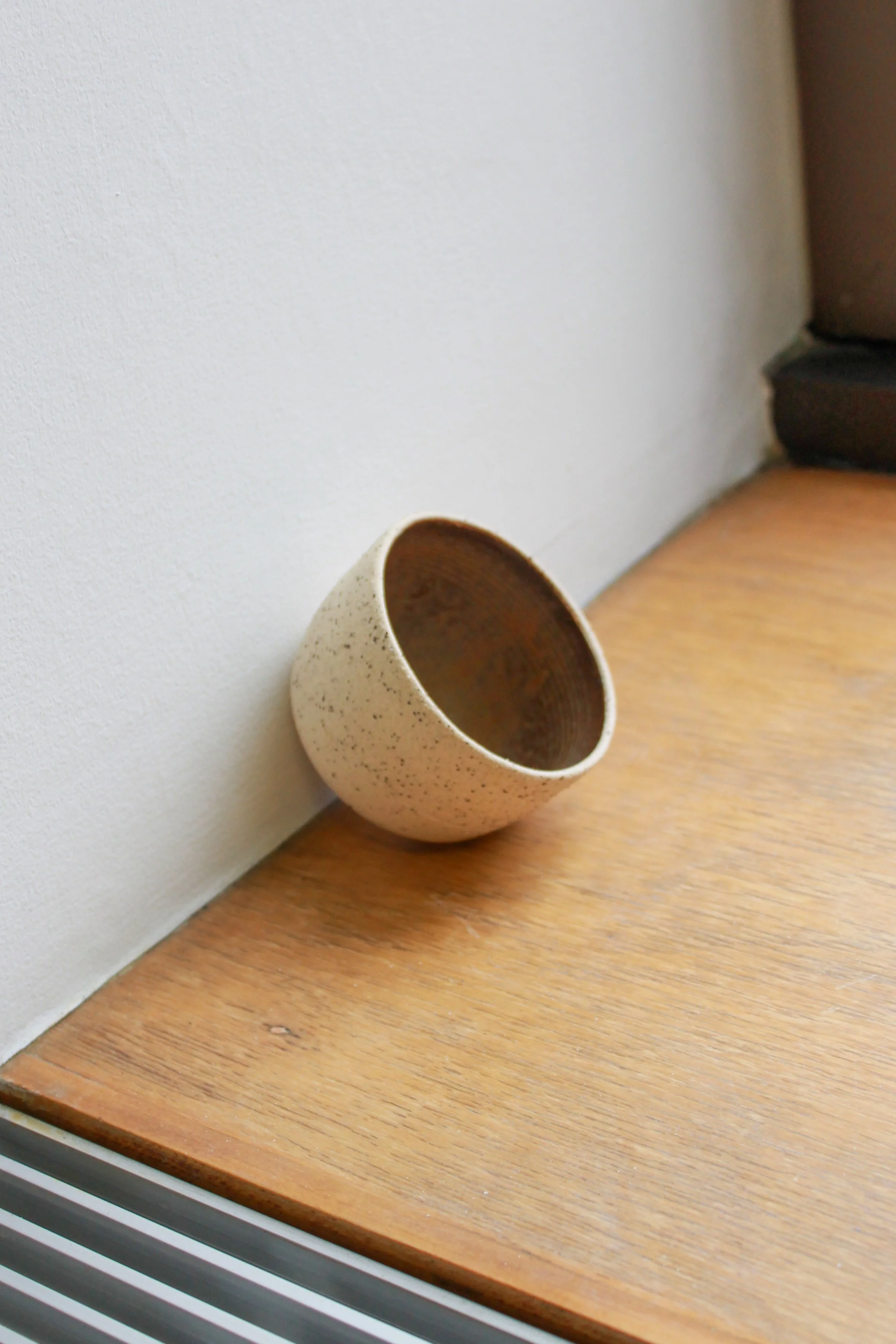 Nutmeg III - Small Bowl_Medium Cup 11.jpg