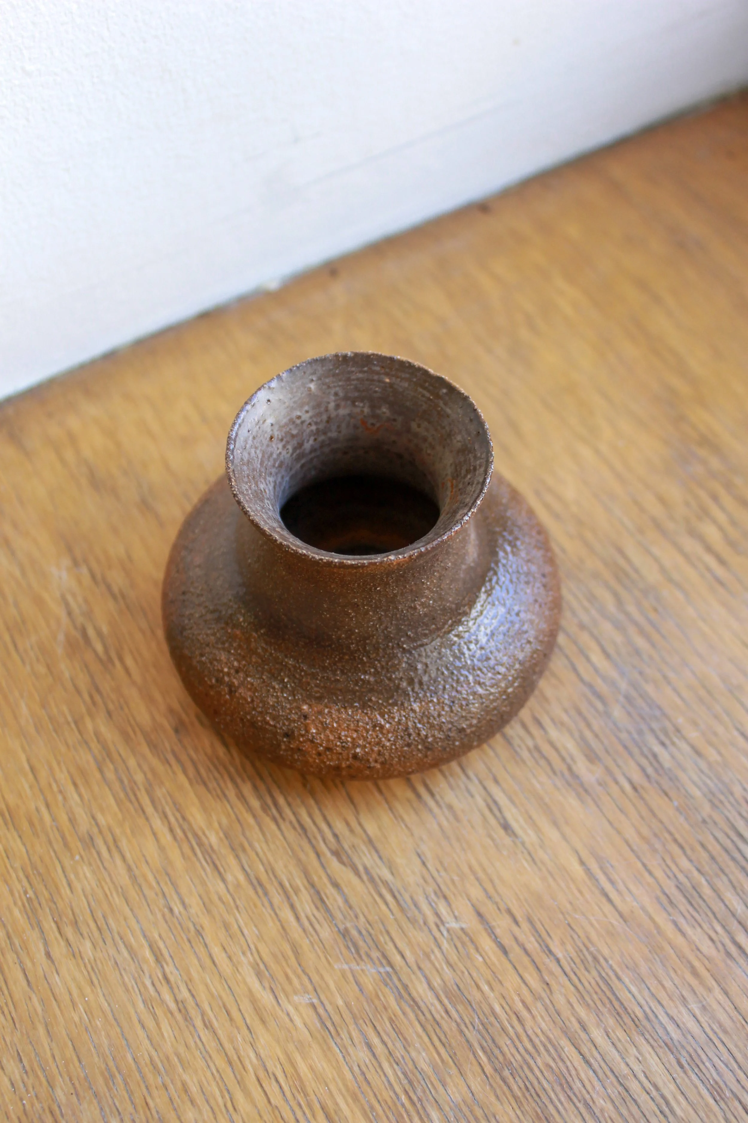 Nutmeg Brown V - Small Vase 12.jpg