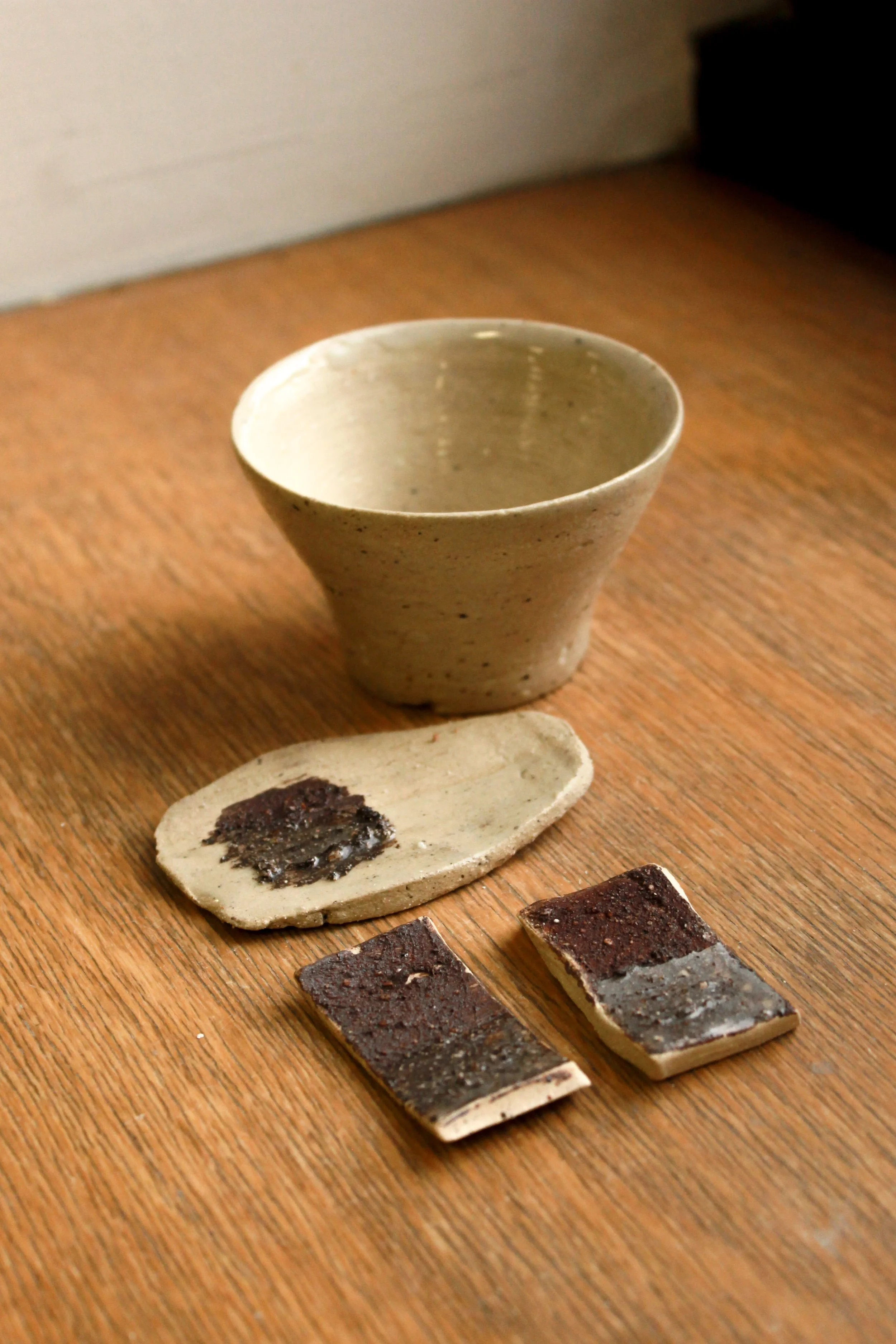 Wild Clay Experiment I. with test tiles 1.jpg