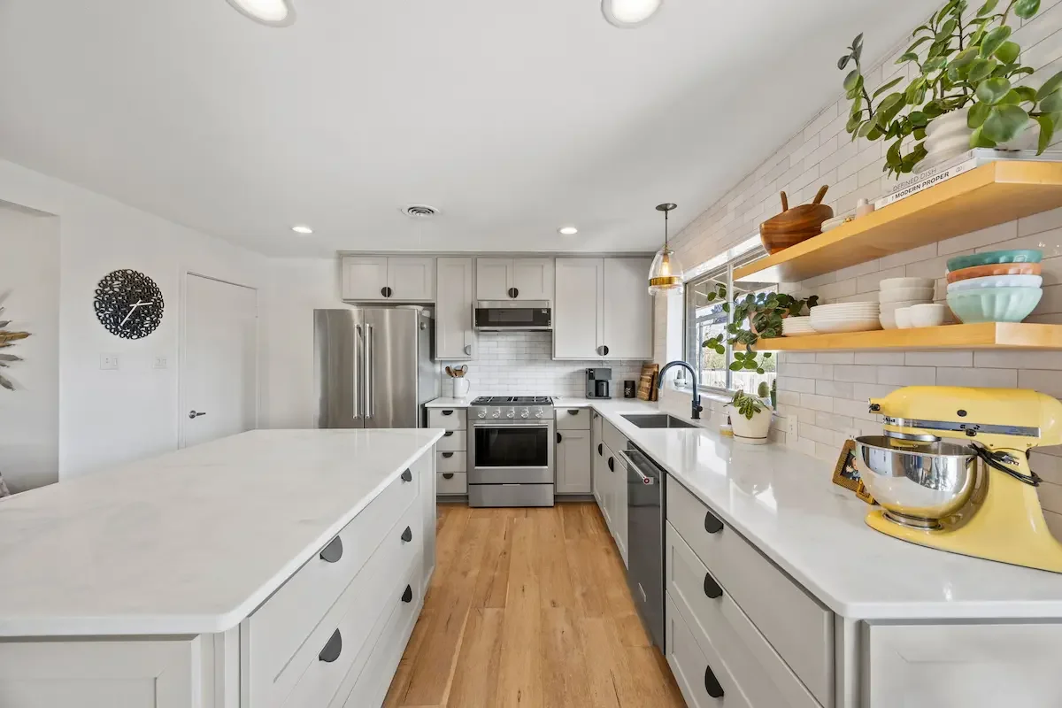 Fully updated and custom designed kitchen