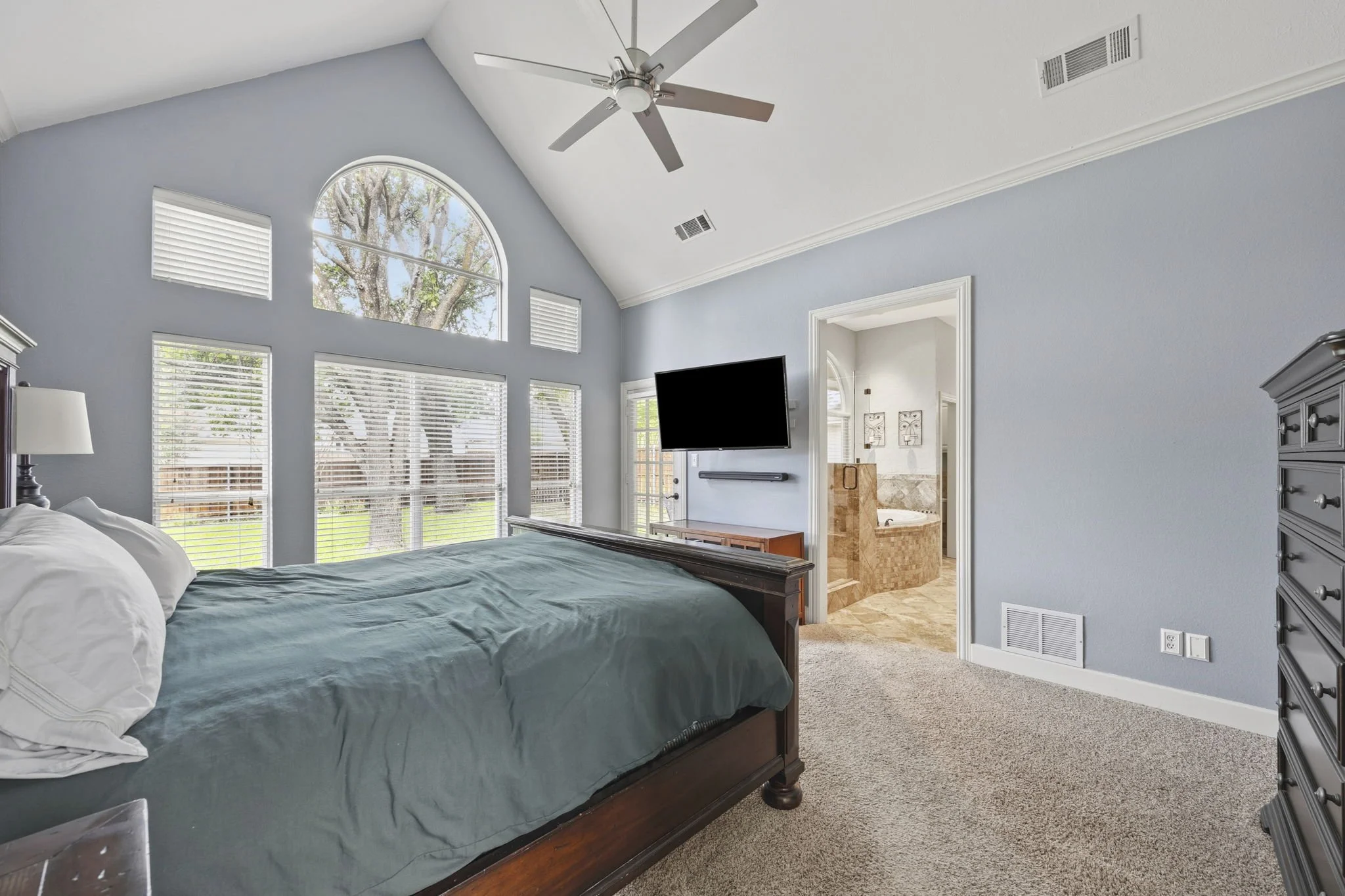 16-web-or-mls-2958-oak-dr.jpg