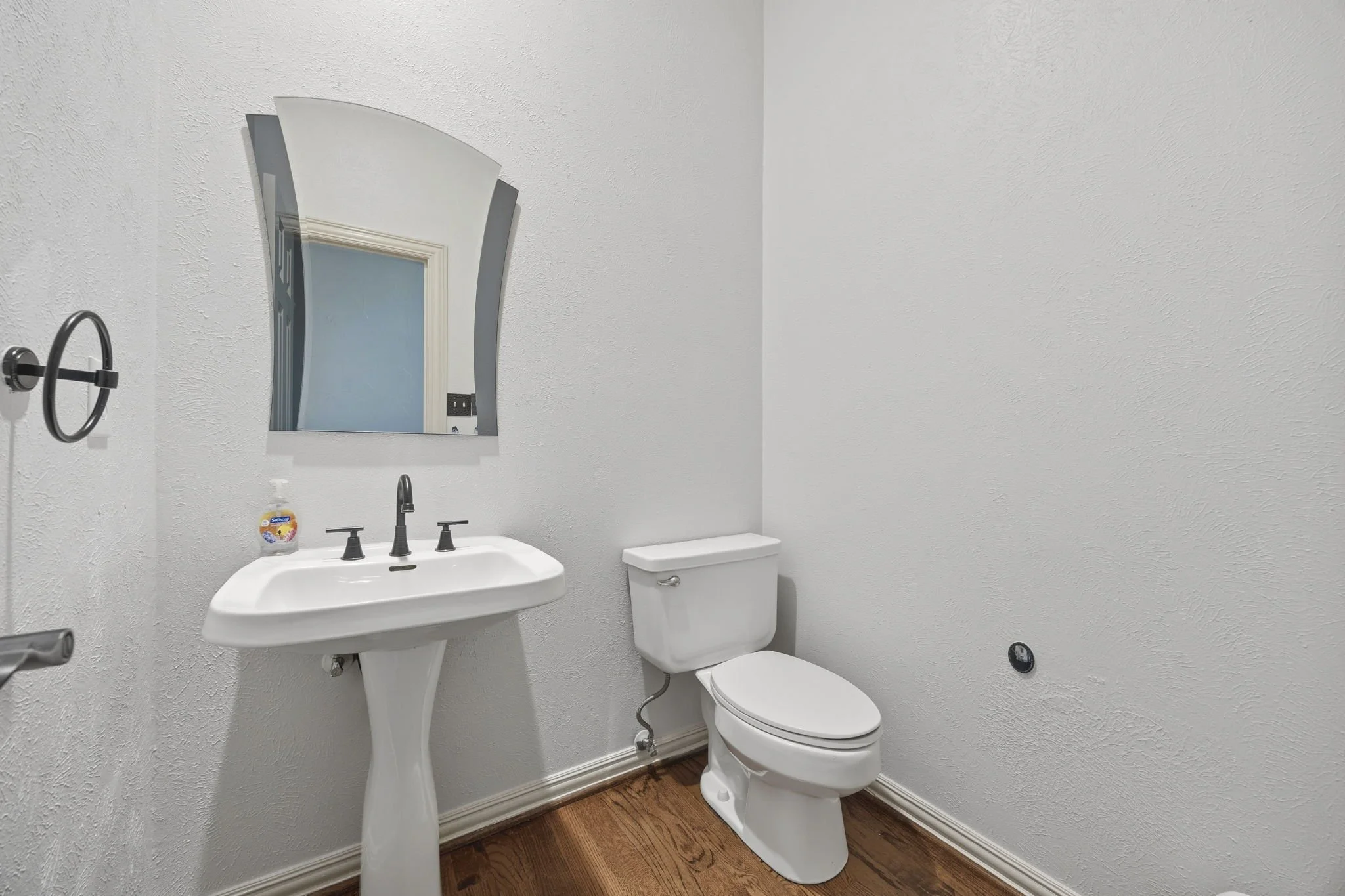 17-web-or-mls-2958-oak-dr.jpg