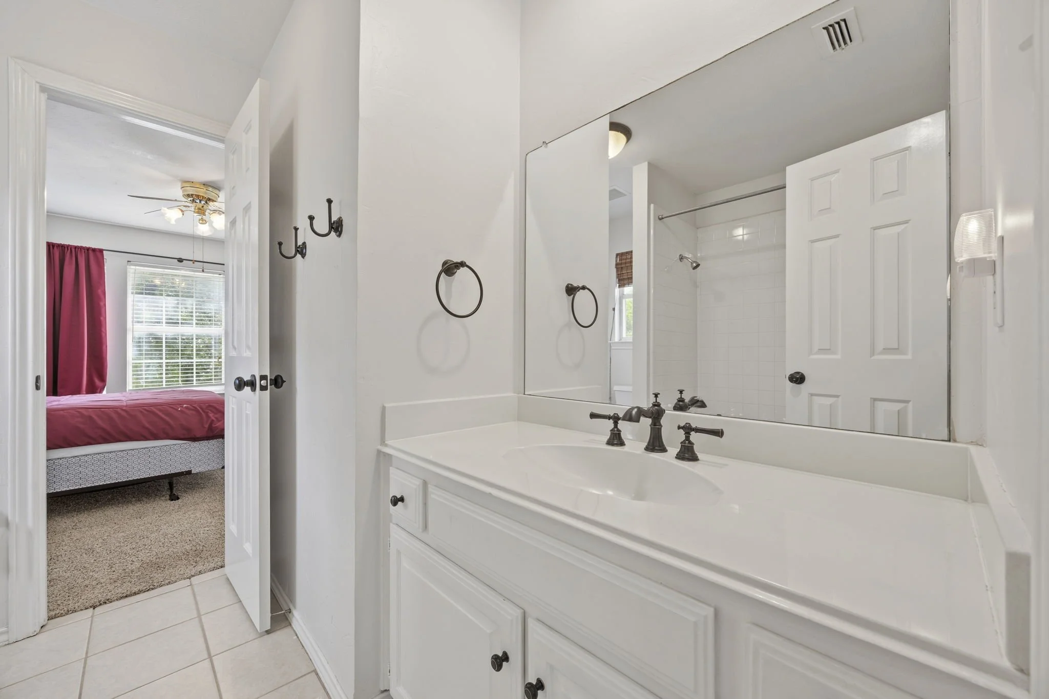 15-web-or-mls-2958-oak-dr.jpg