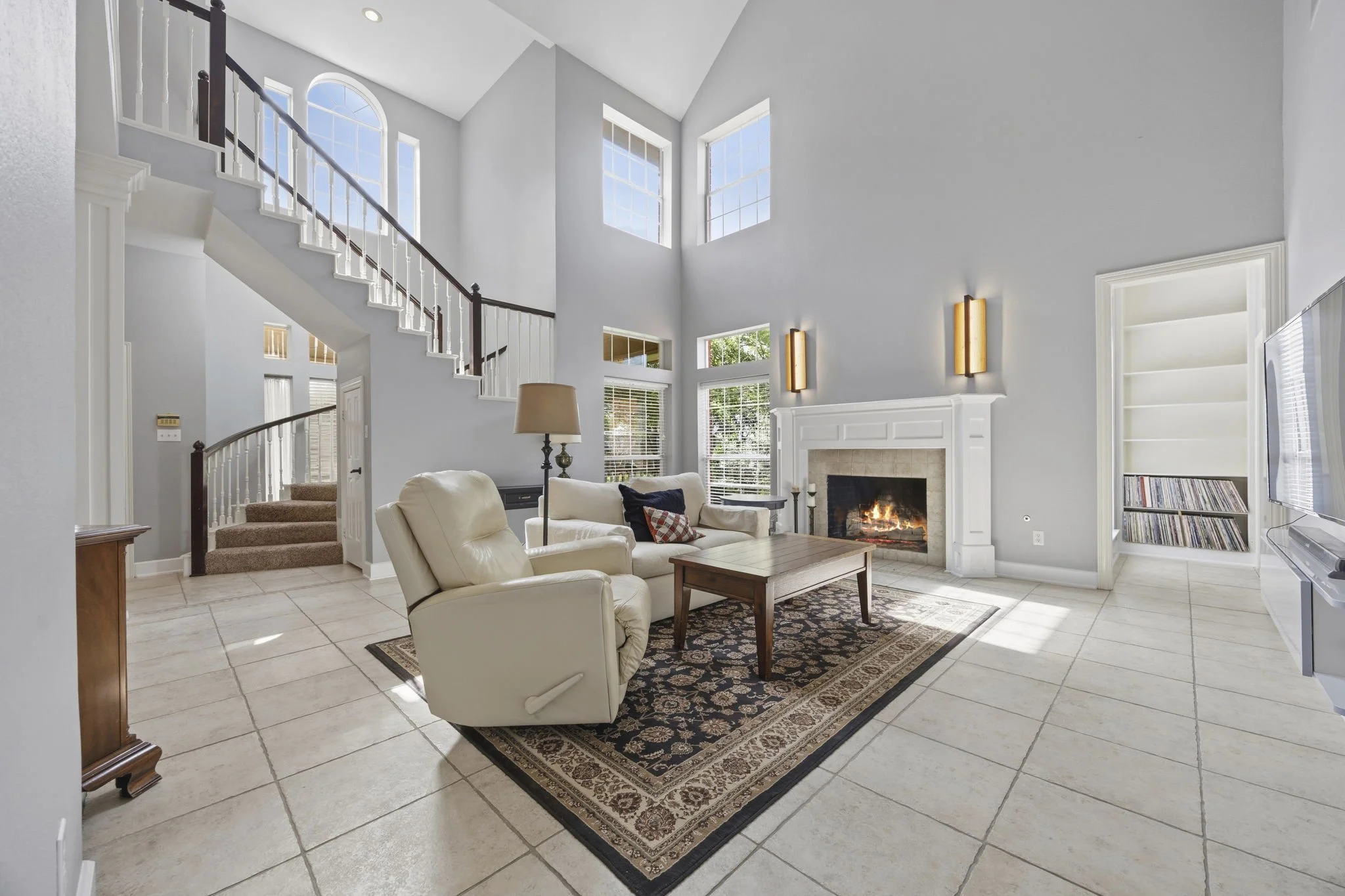 4-web-or-mls-2958-oak-dr.jpg