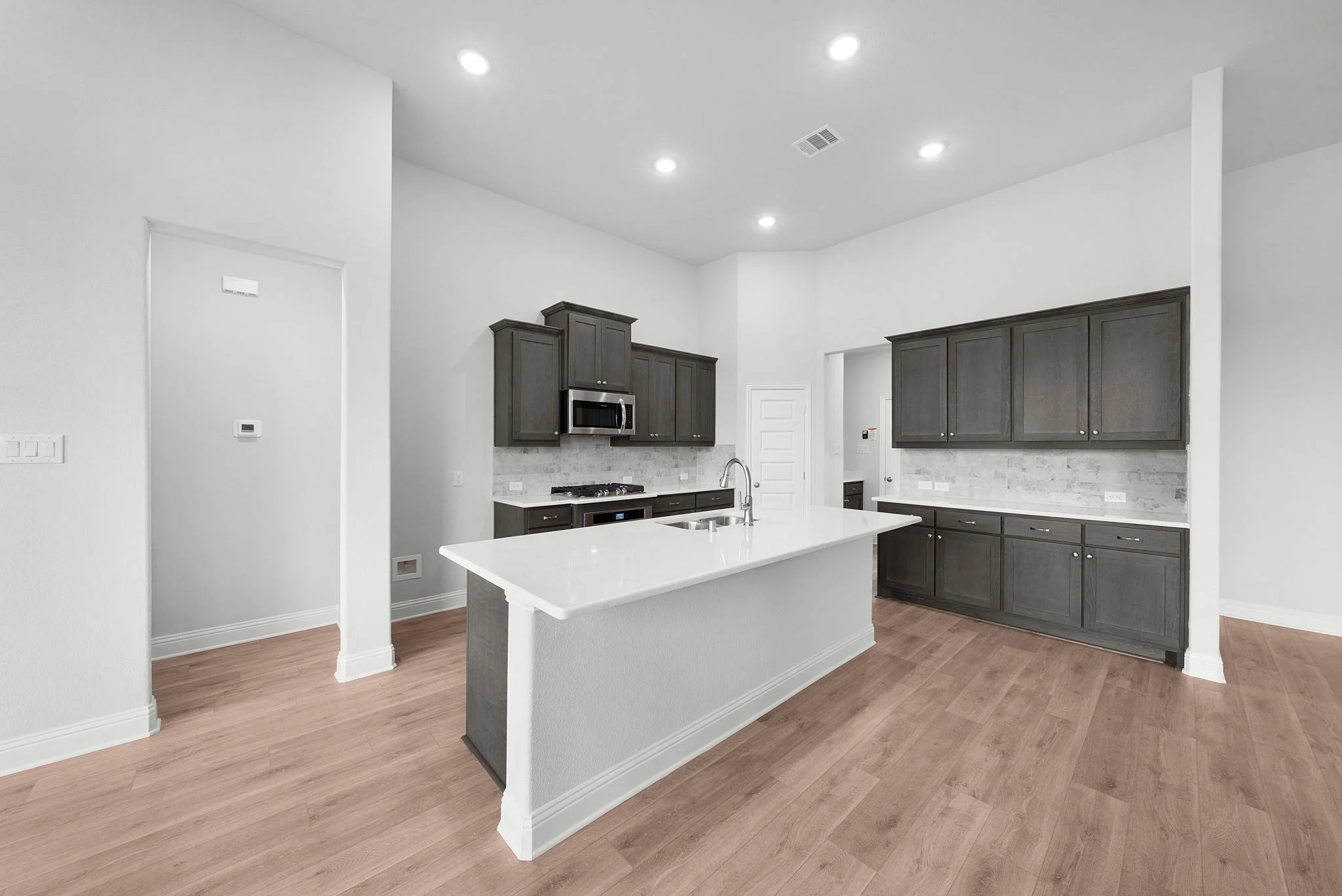 Honeywell Dr Sold by The McCoy Group