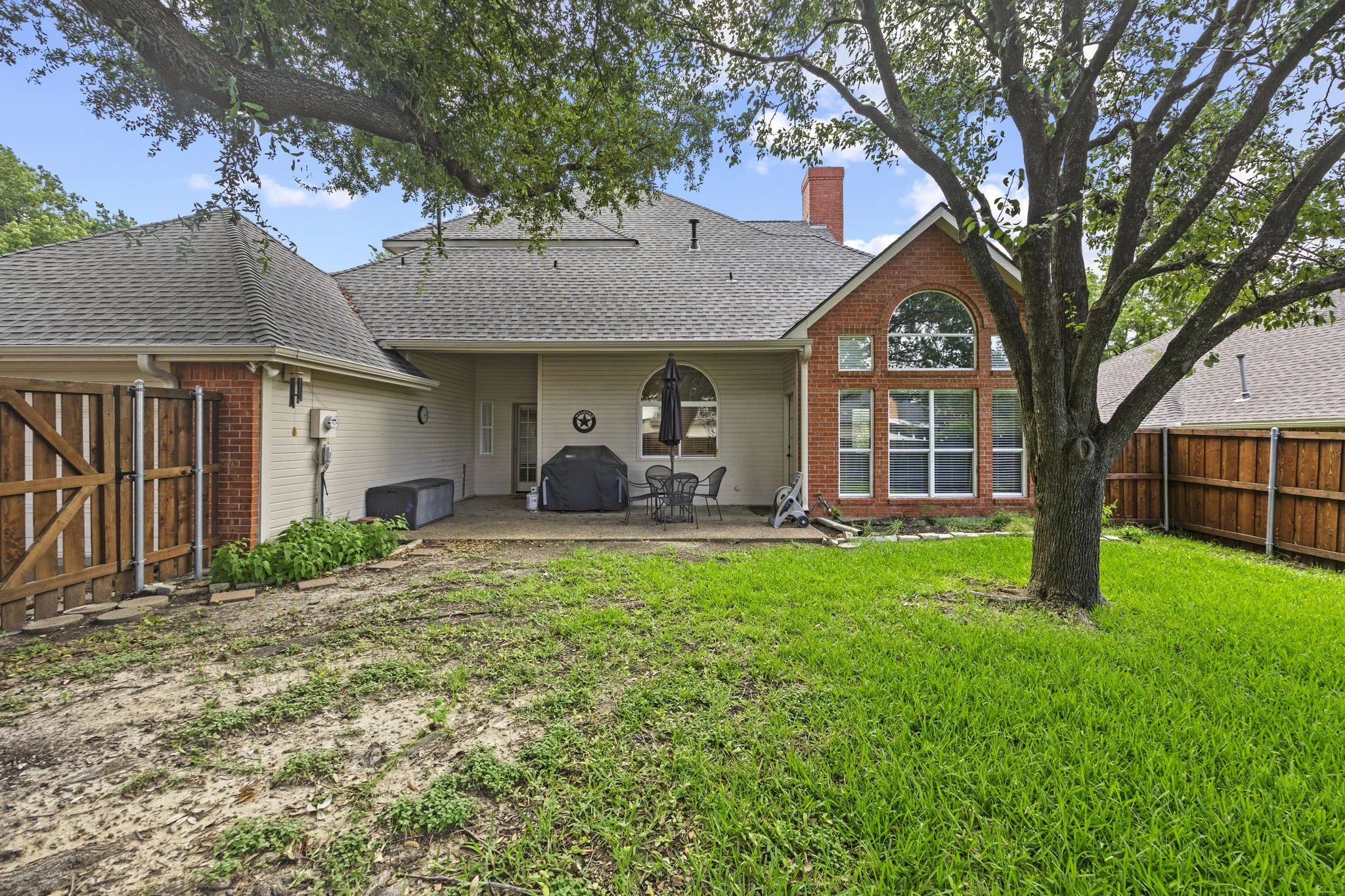 24-web-or-mls-2958-oak-dr.jpg
