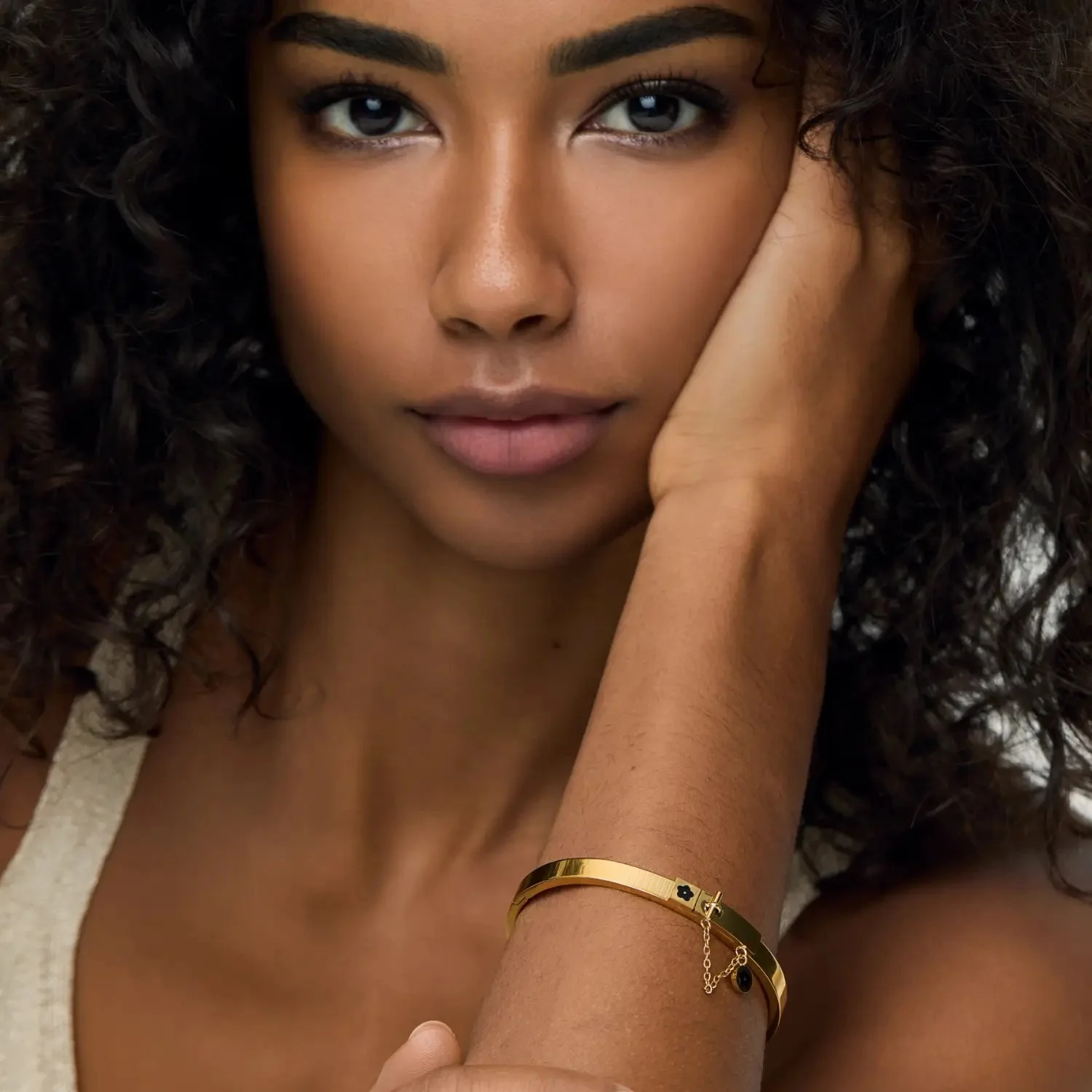 Bracelete_de_Flores_com_Fechadura_Banhado_em_Ouro_18k_2.jpg