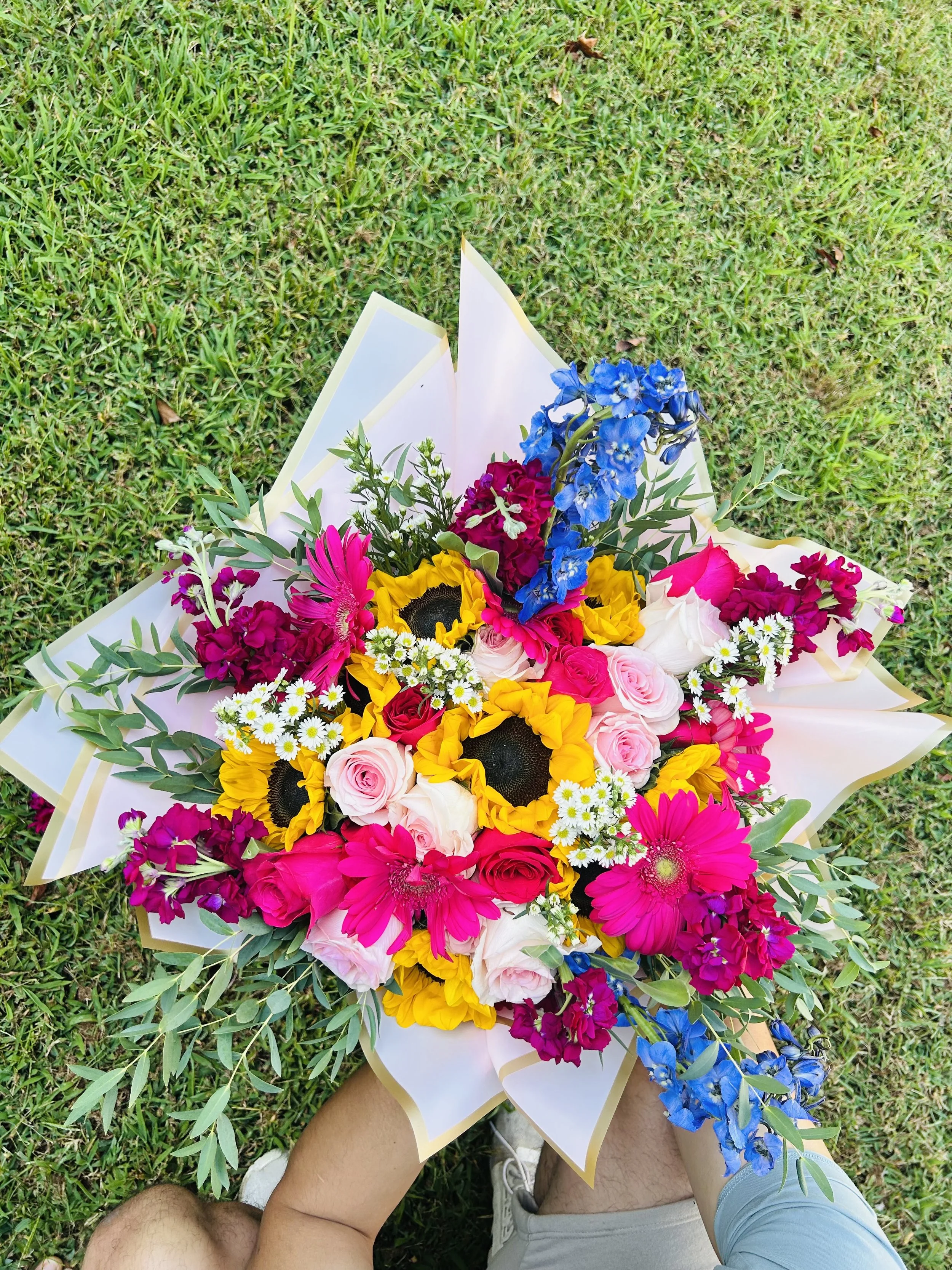 Joyful Garden Bouquet Large.jpg