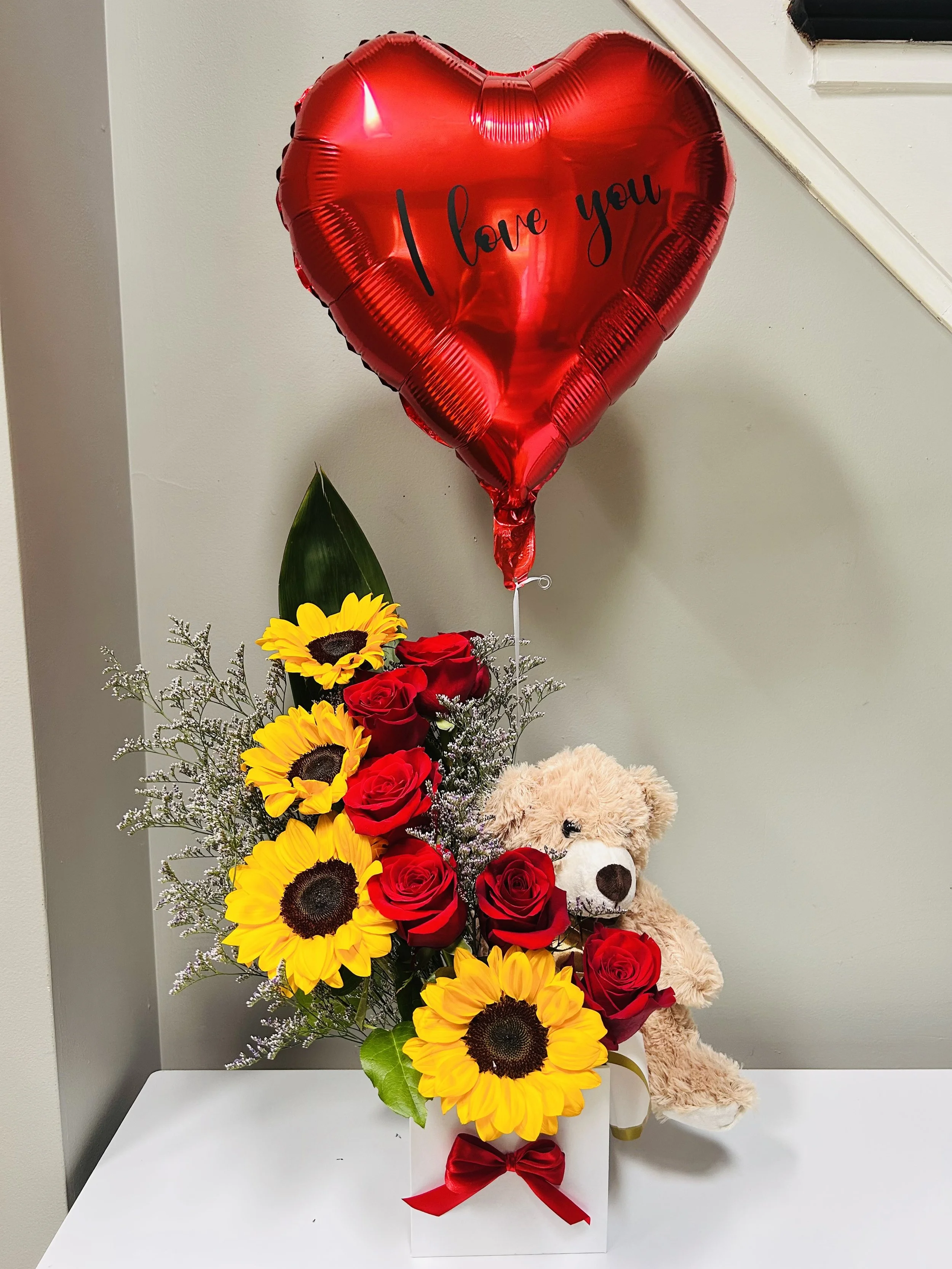 Sunny Love Gift Box.jpg
