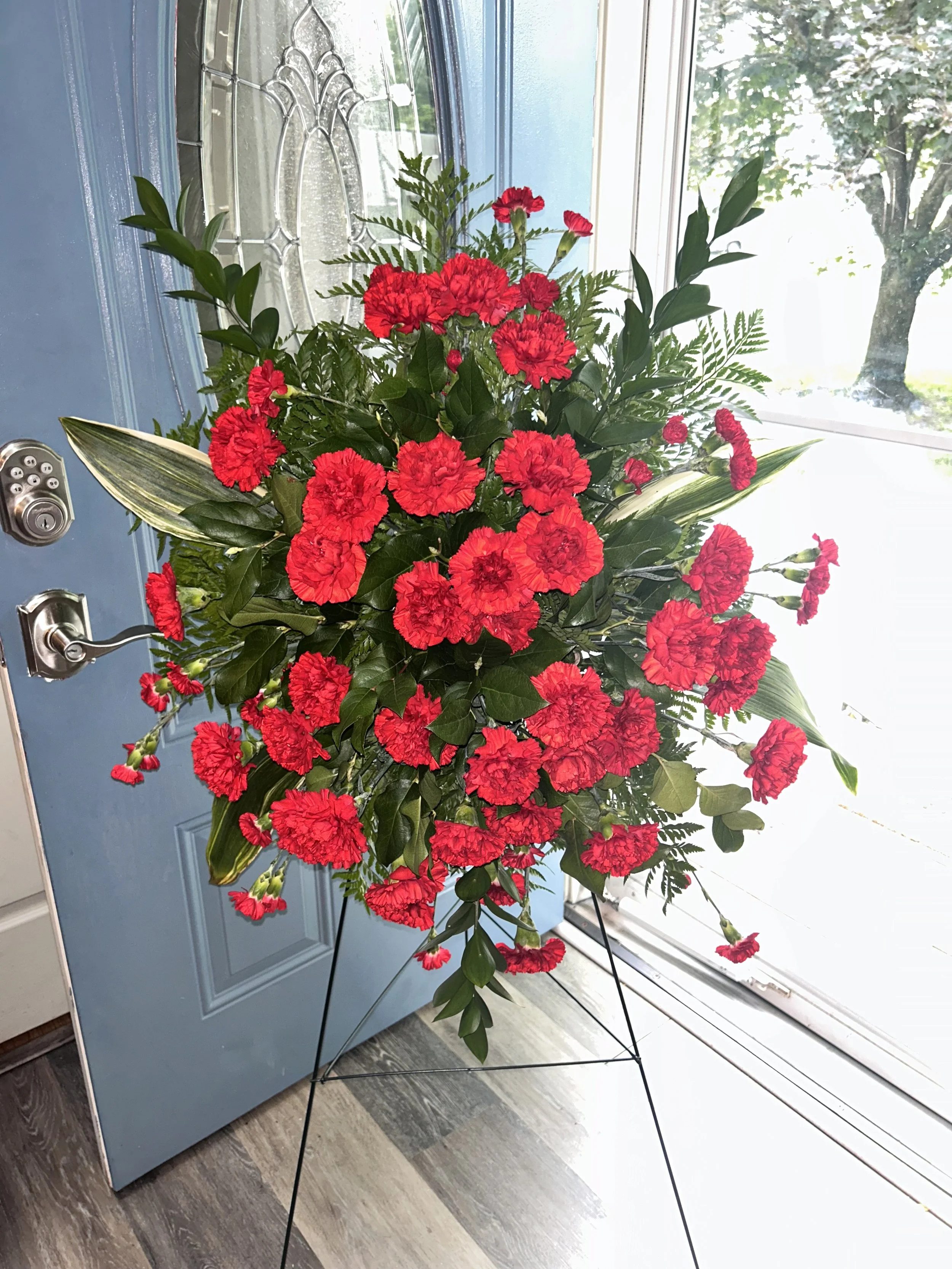 Honor & Remembrance Standing Spray.jpg
