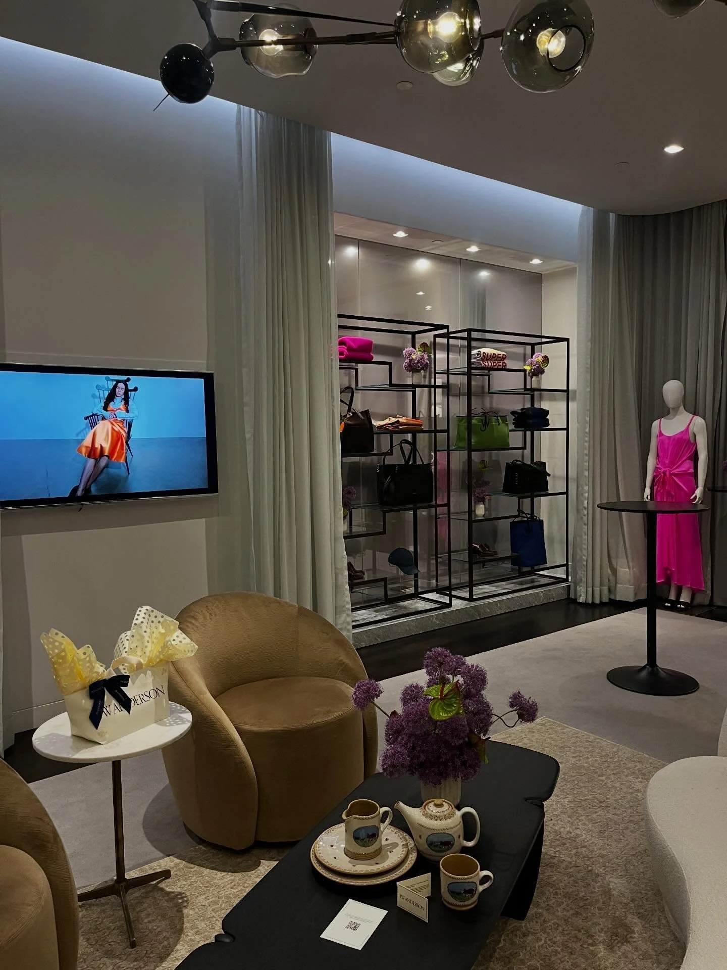 For @holtrenfrew @jw_anderson